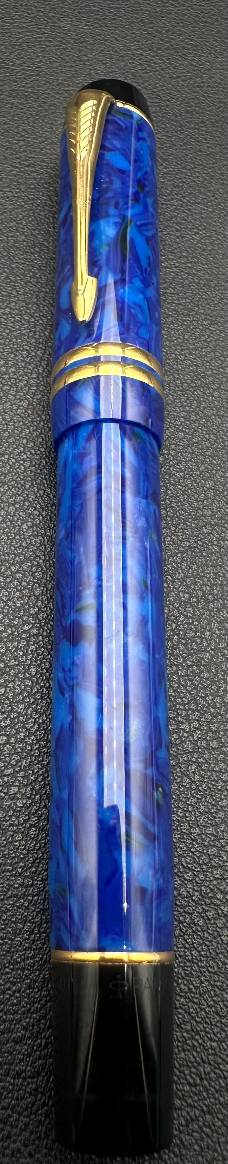 Parker Duofold International Blue Mosaic Fountain Pen 18K 750 Gold Nib (1 of 7)