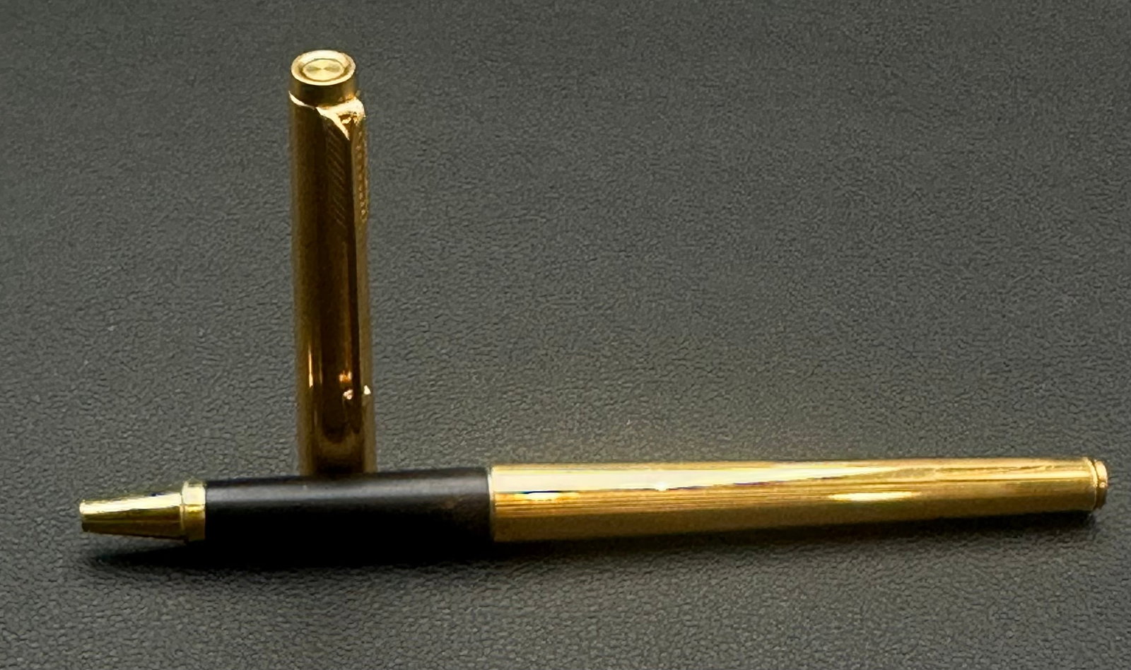 Vintage Parker Sonnet Gold Plated Barleycorn Ballpoint Pen Made in France (1 of 8)