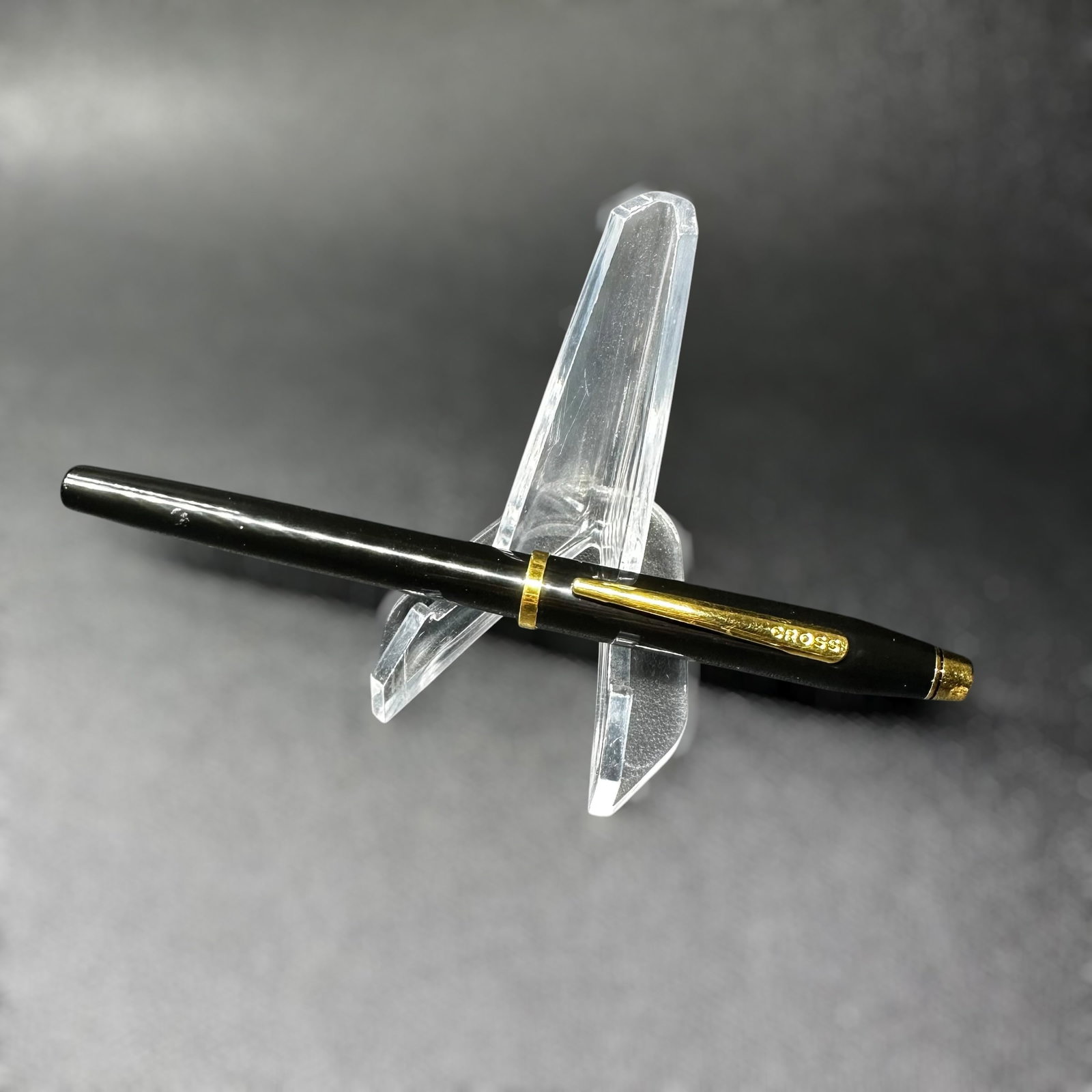 Cross Townsend Fountain Pen 18K Gold Nib (1 of 6)
