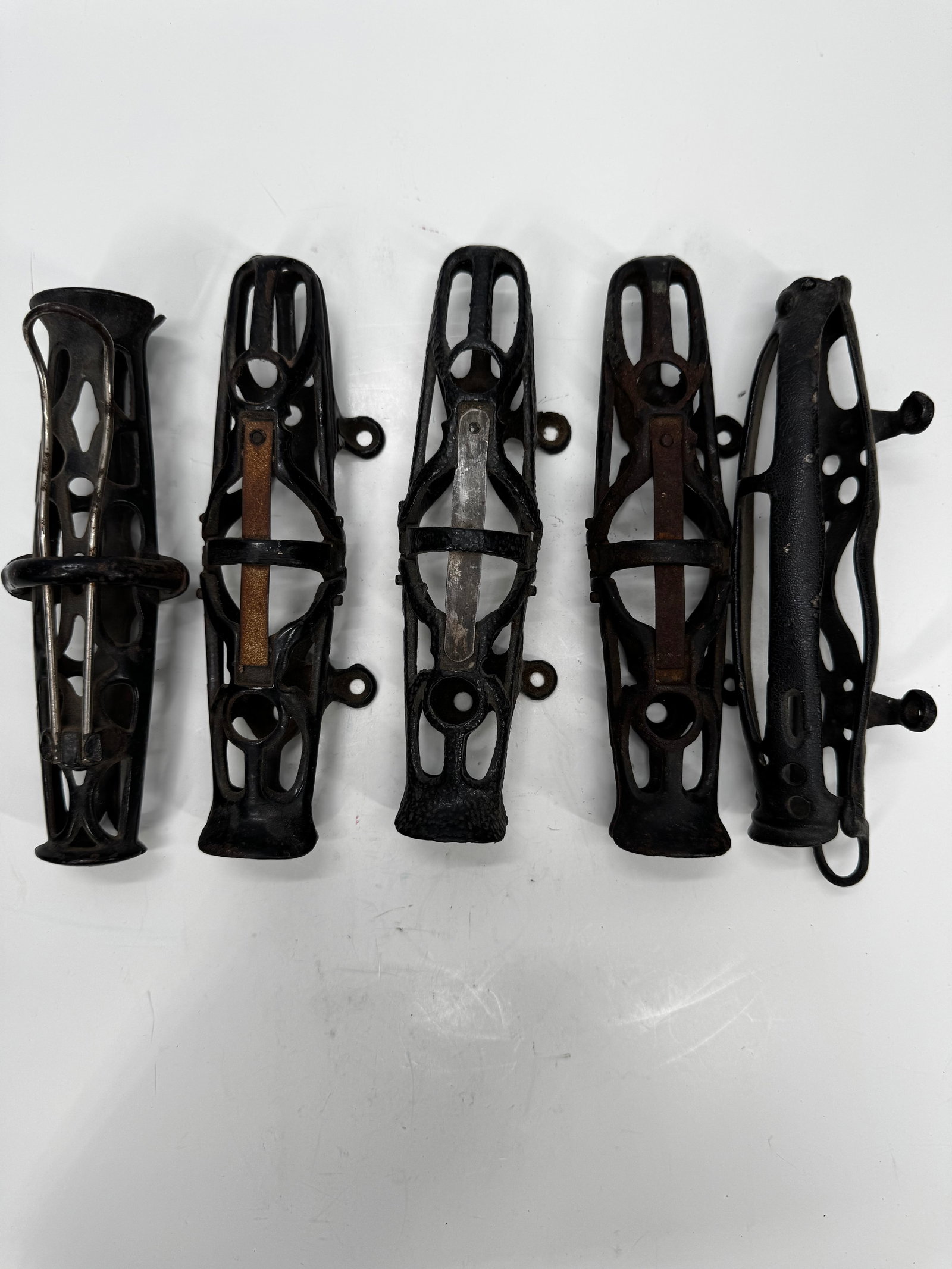 Antique Cast Iron Buggy Whip Holders Wagon Carriage Mounts Pair (1 of 8)