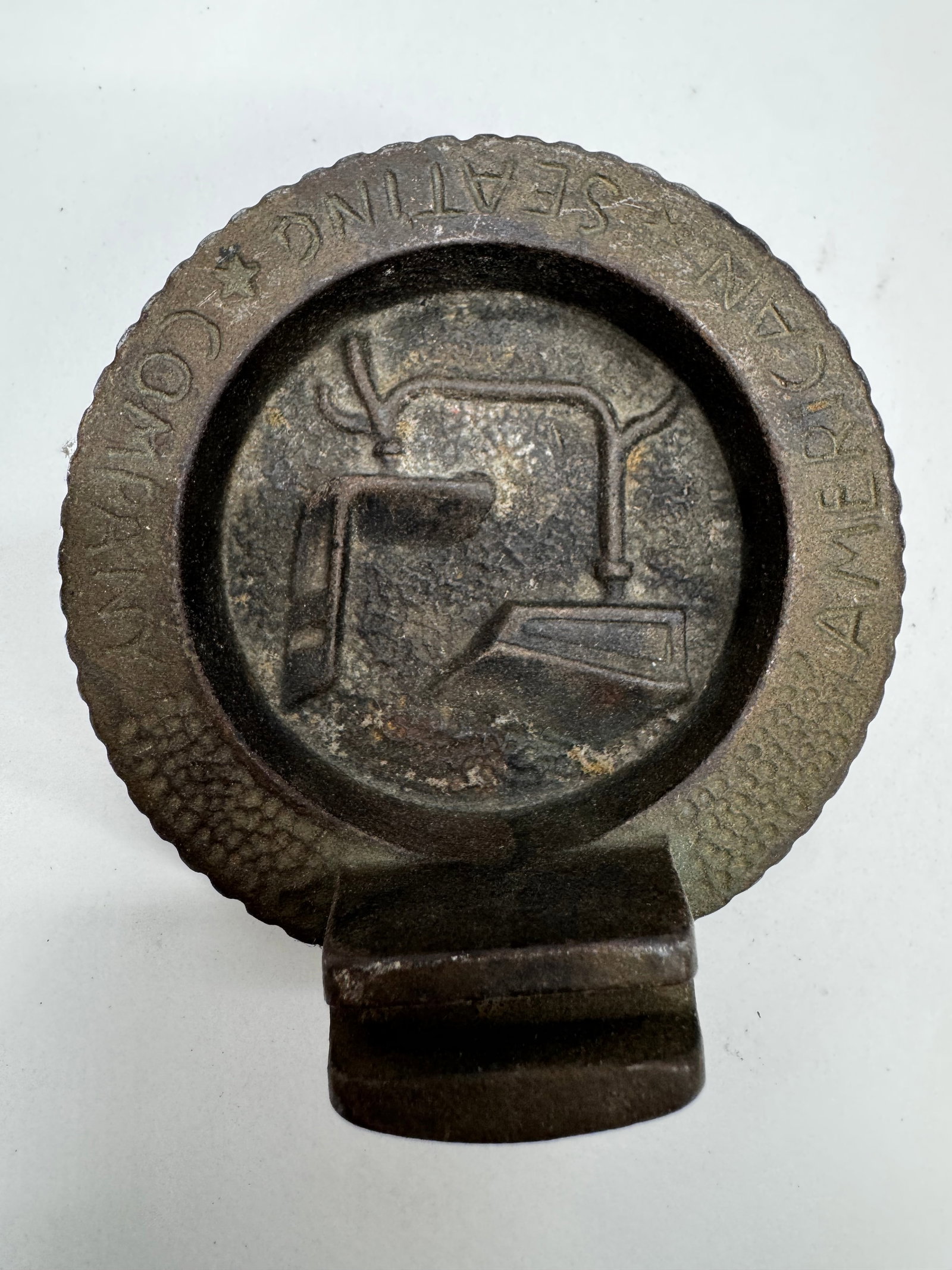 Vintage Conoco Sealing Wax Cast Iron Advertising Ashtray (1 of 7)