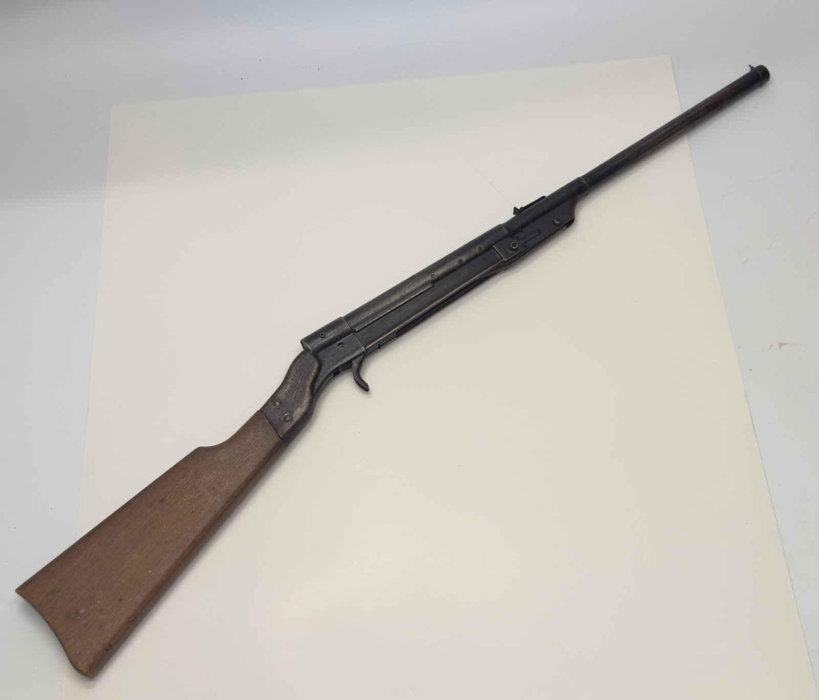 Vintage Diana Made in Gt. Britain Air Rifle (1 of 8)