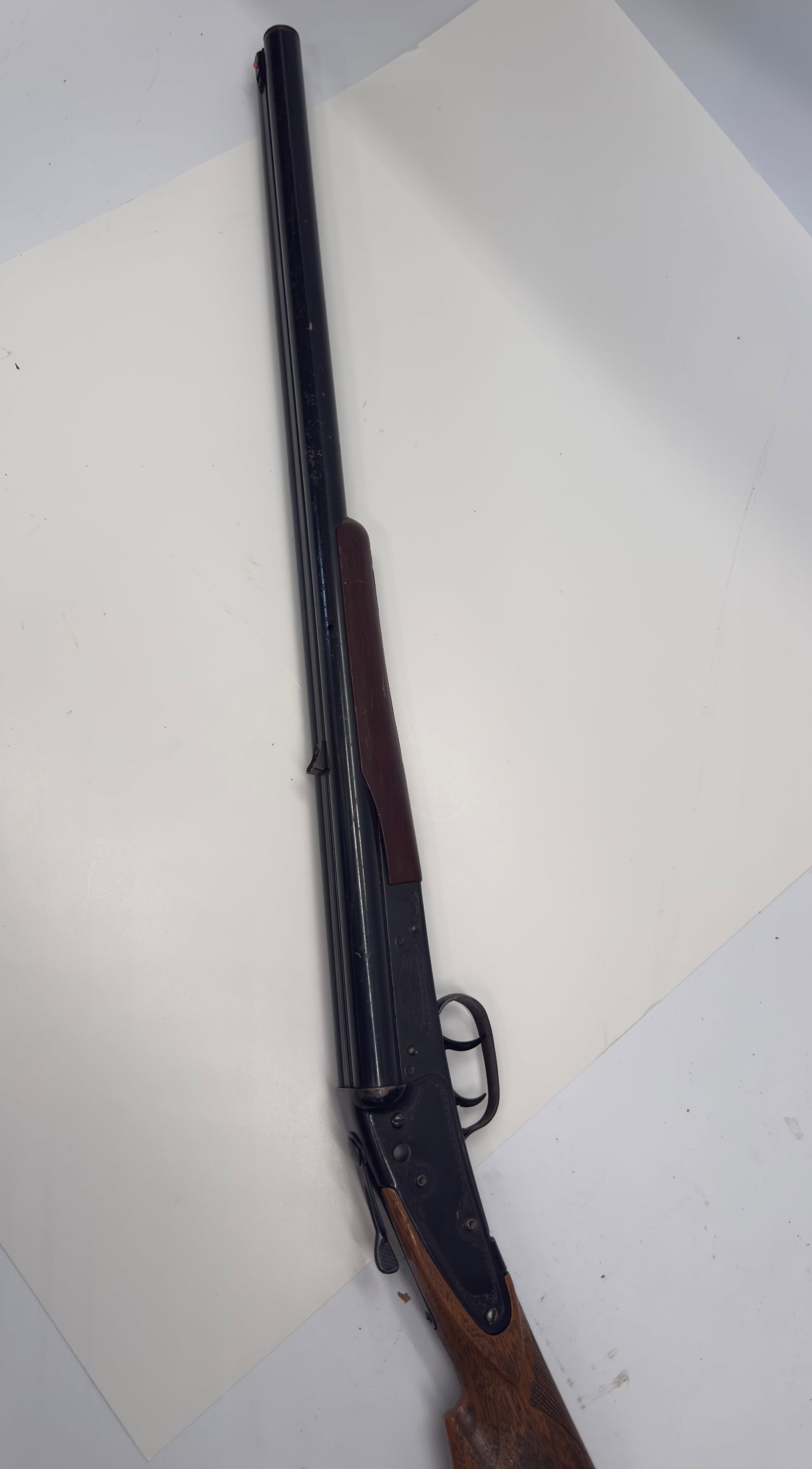 Vintage Daisy Model 21 Lever Action BB Air Rifle Rogers AR USA: Vintage Daisy Model 21 lever-action BB air rifle manufactured by Daisy Mfg. Co., Rogers, Arkansas, U.S.A. Marked with Patent No. 2,758,586 and Registration No. G0976. Features a blued steel barrel and