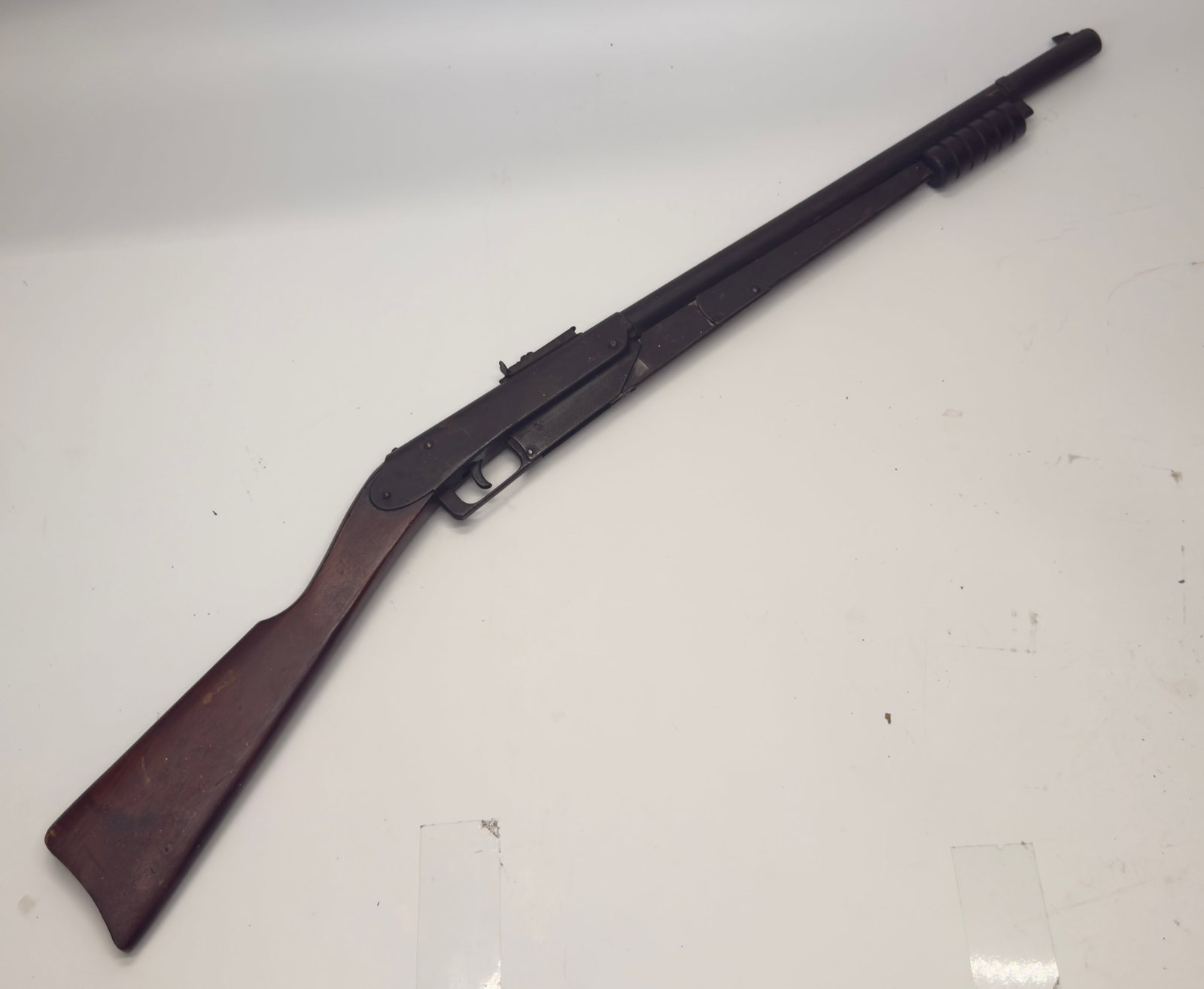 Vintage Daisy Model 25 Pump Action BB Air Rifle (1 of 7)