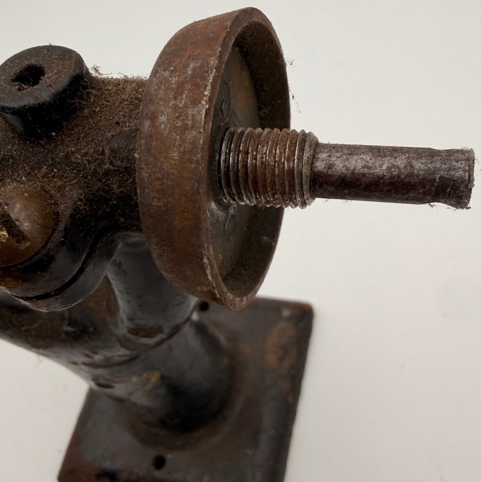 Millers Falls No. 250 Bench Grinder Arbor - 2