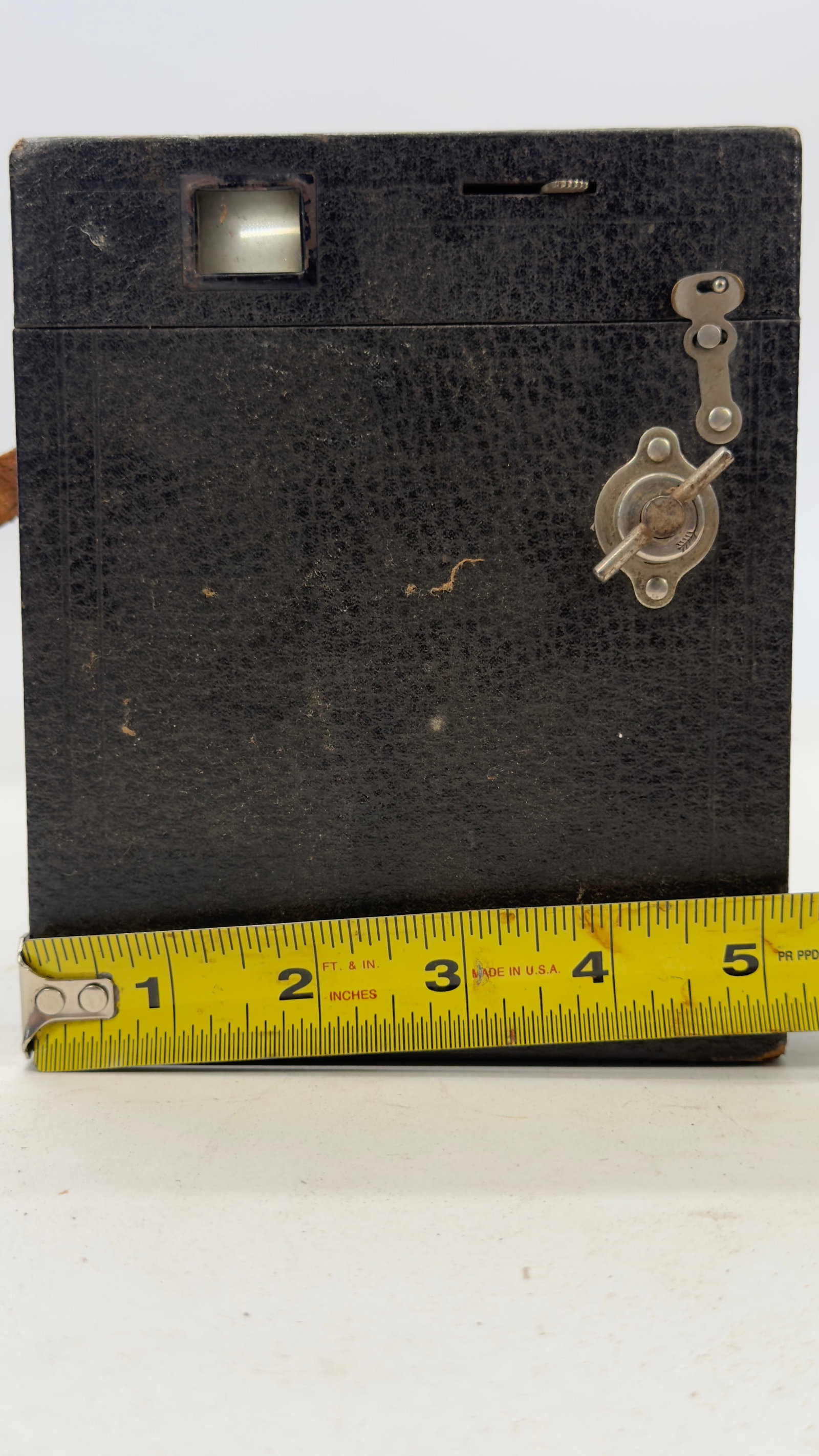 Antique Box Camera c. 1910–1920 - 7