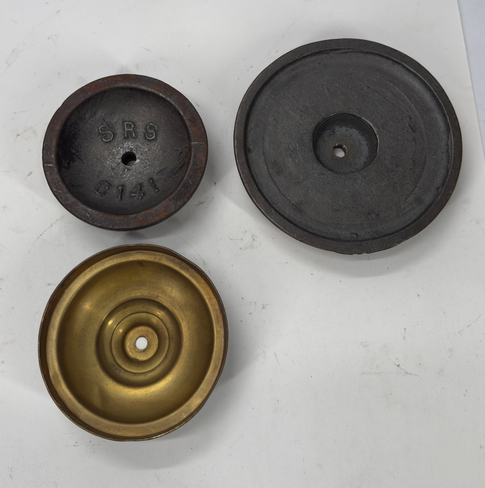 Antique Cast Iron & Brass Belt Pulley Wheels (2) (1 of 8)
