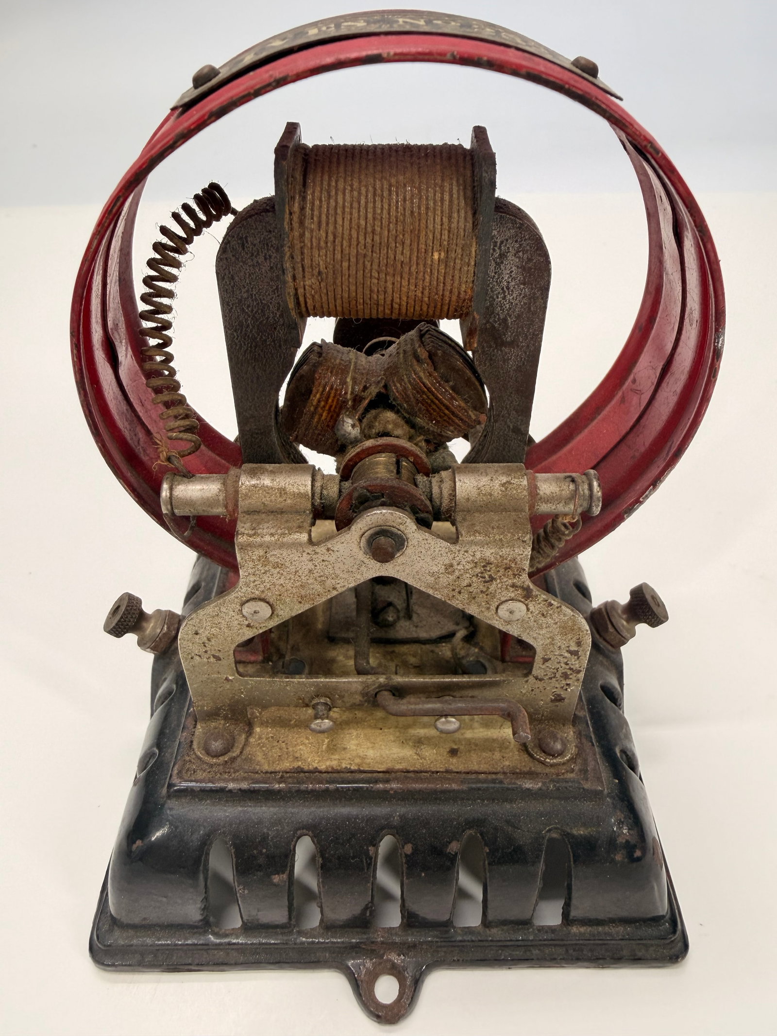 Rare Ives No. 252 Cast Iron Electric Motor c. 1905–1915 (1 of 6)