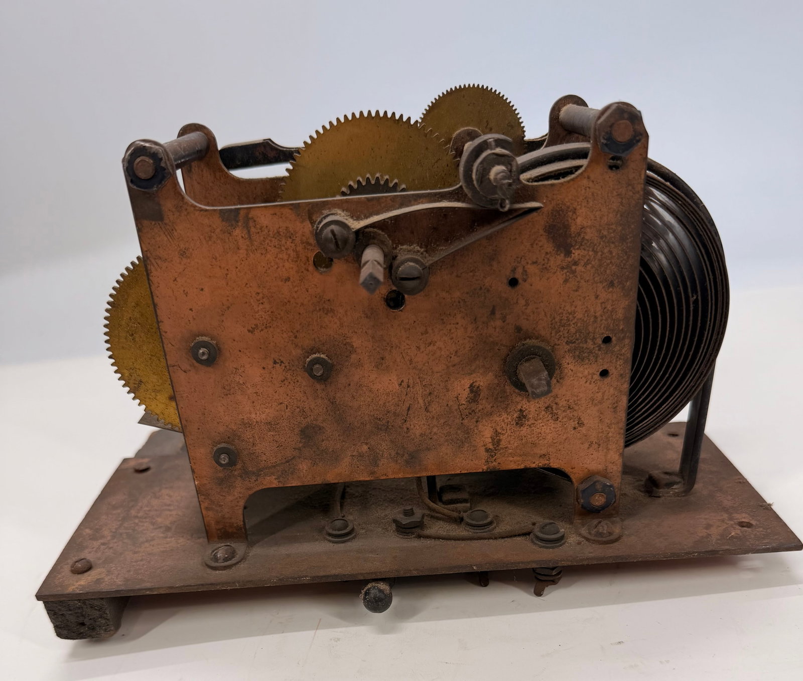 Antique Clockwork Furnace Damper Timer Control c. 1890–1920 - 2