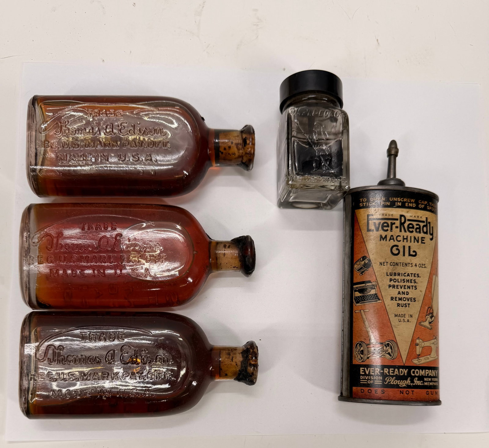 Vintage Thomas Edison Battery Oil Bottles & Ever-Ready Machine Oil Lot (1 of 6)