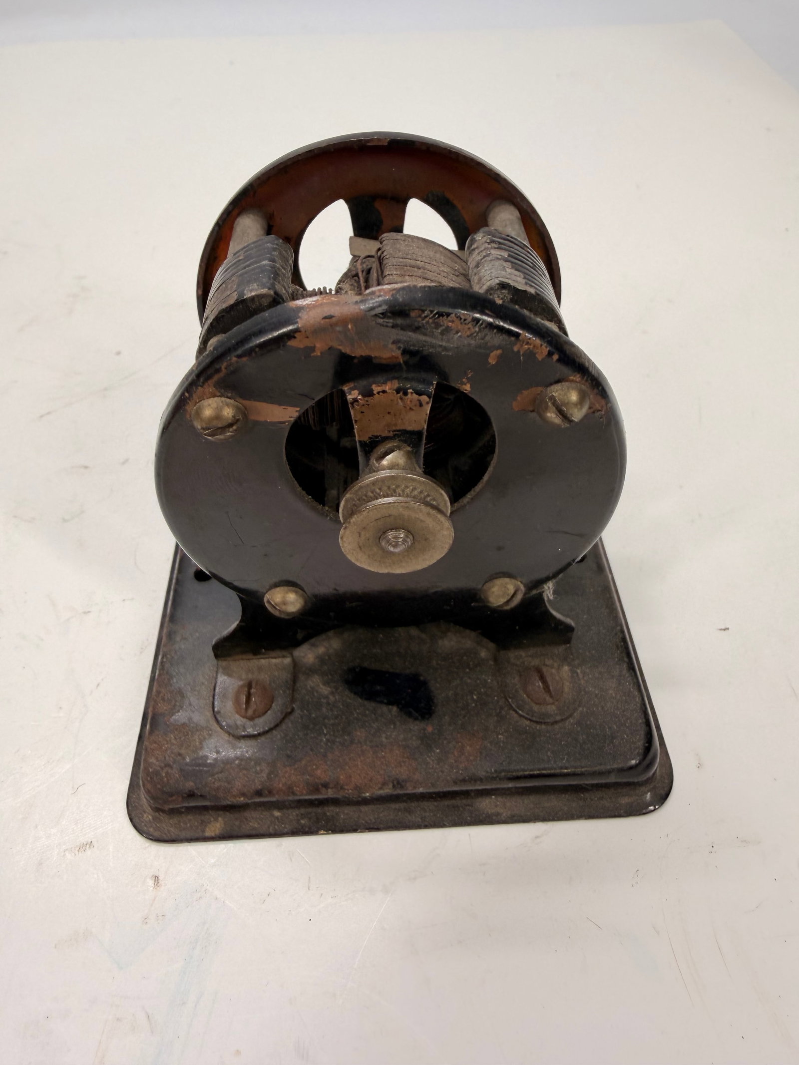 Antique Open-Frame DC Electric Motor c.1910–1920 (1 of 7)