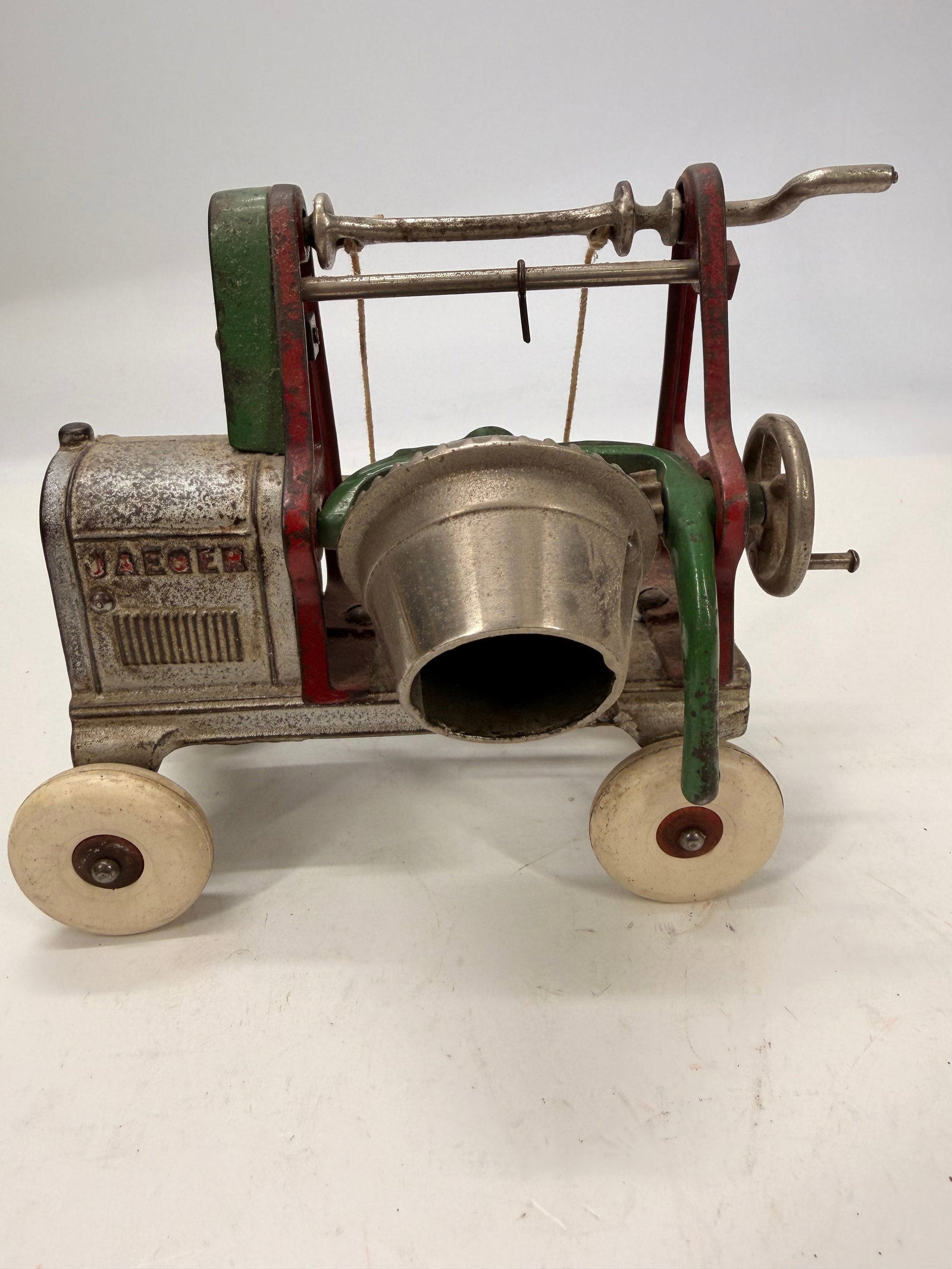 1920s Kenton Jaeger Cast Iron Cement Mixer Toy (1 of 9)