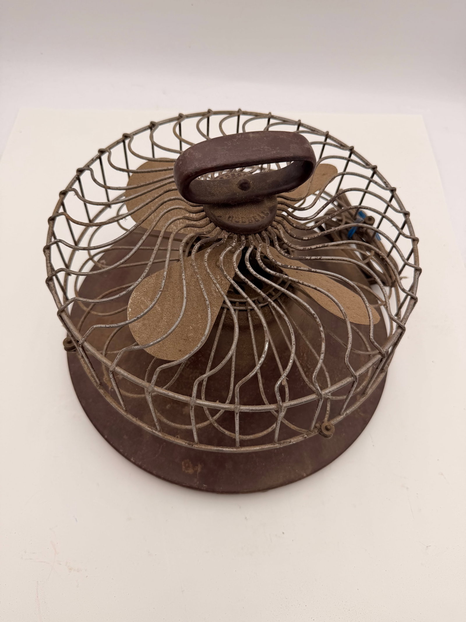 Antique Robbins & Myers Cast Iron Desk Fan c.1915–1925 (1 of 7)