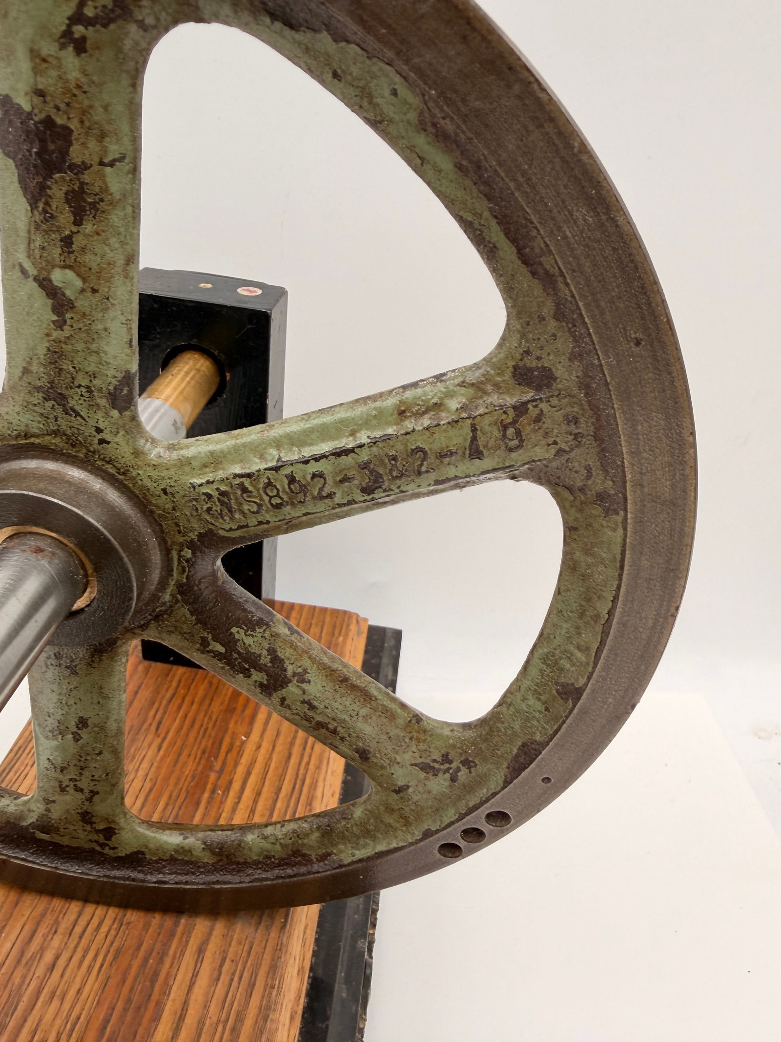 Antique Stirling Engine Flywheel Display Model c.1900–1925 - 5