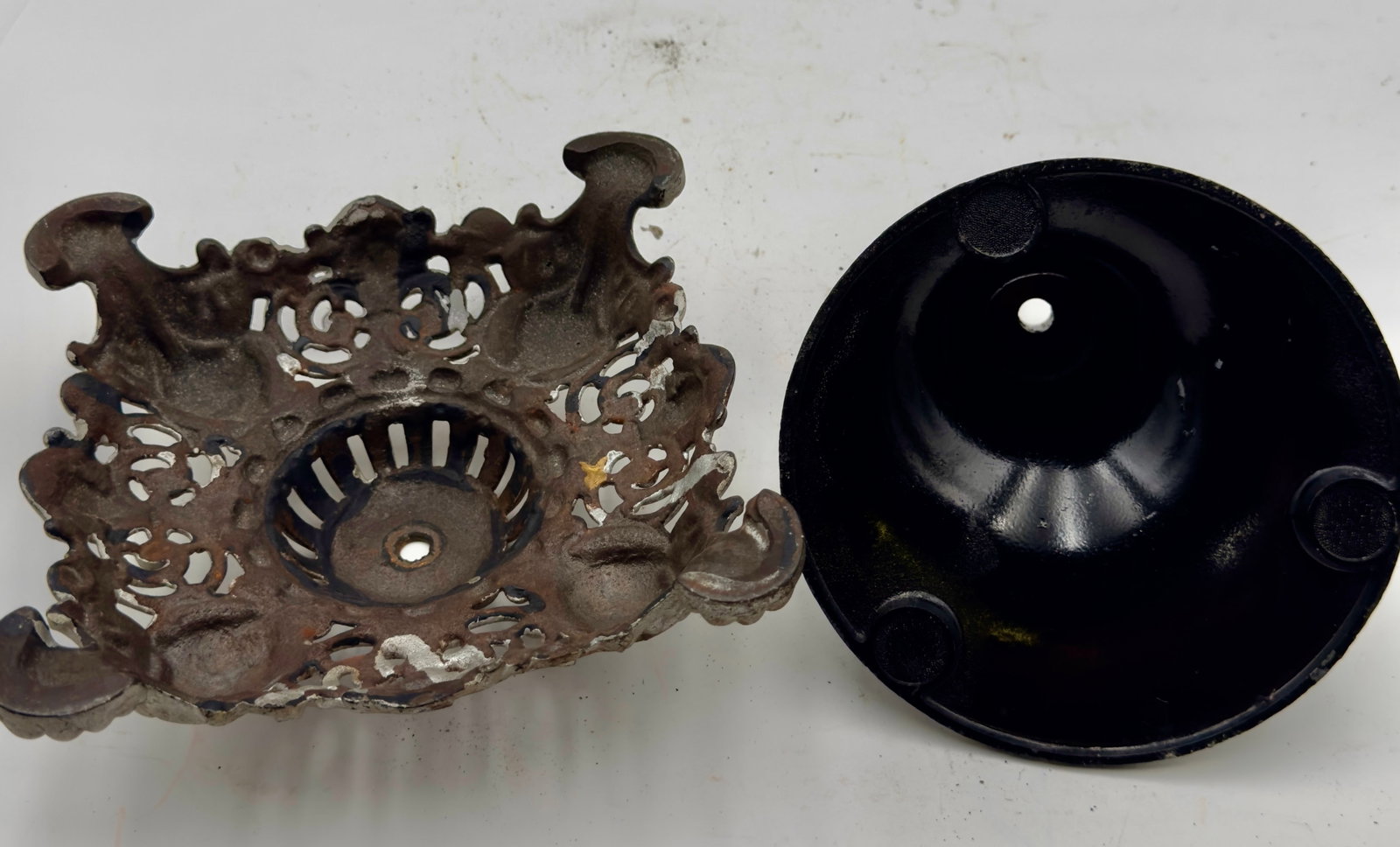 Antique Victorian Cast Iron Lamp Base Pedestal 2 pc (1 of 5)