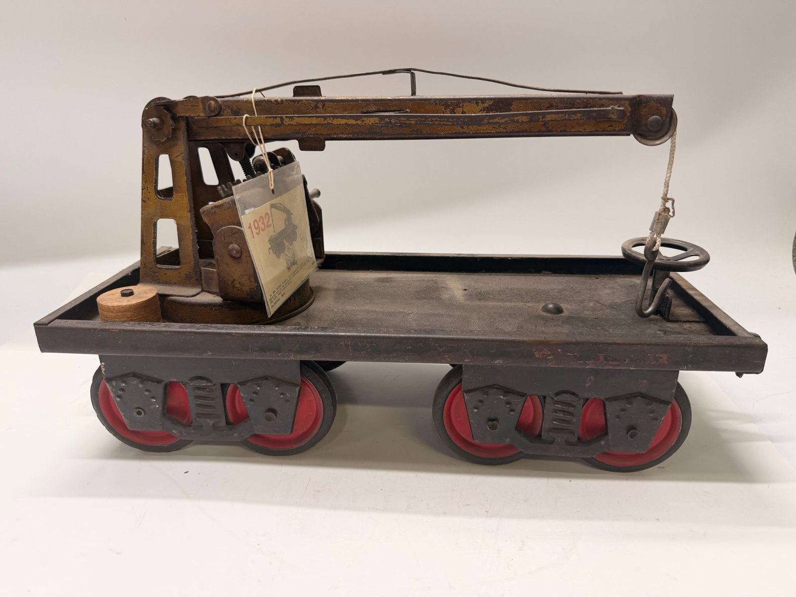 Rare 1932 Ives Railroad Steam Shovel Crane Car Pressed Steel Toy (1 of 9)