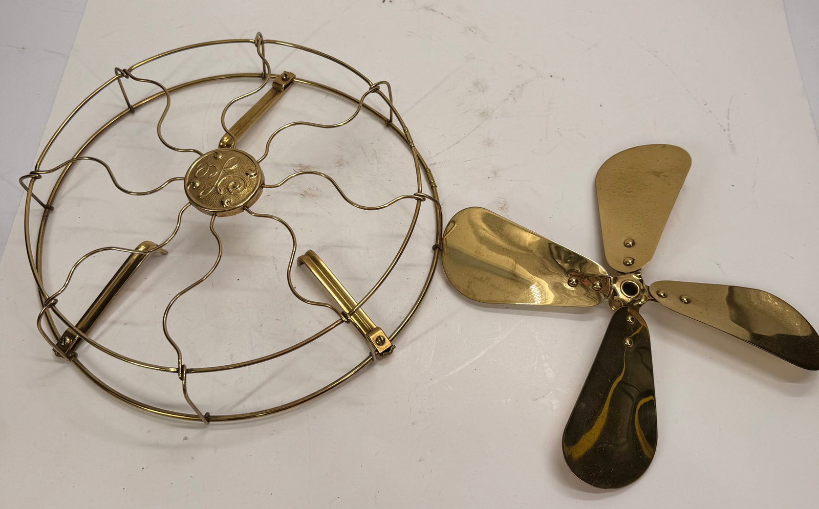 Vintage GE General Electric Brass Fan Cage & 4-Blade Brass Fan Blade Set 12” (1 of 9)