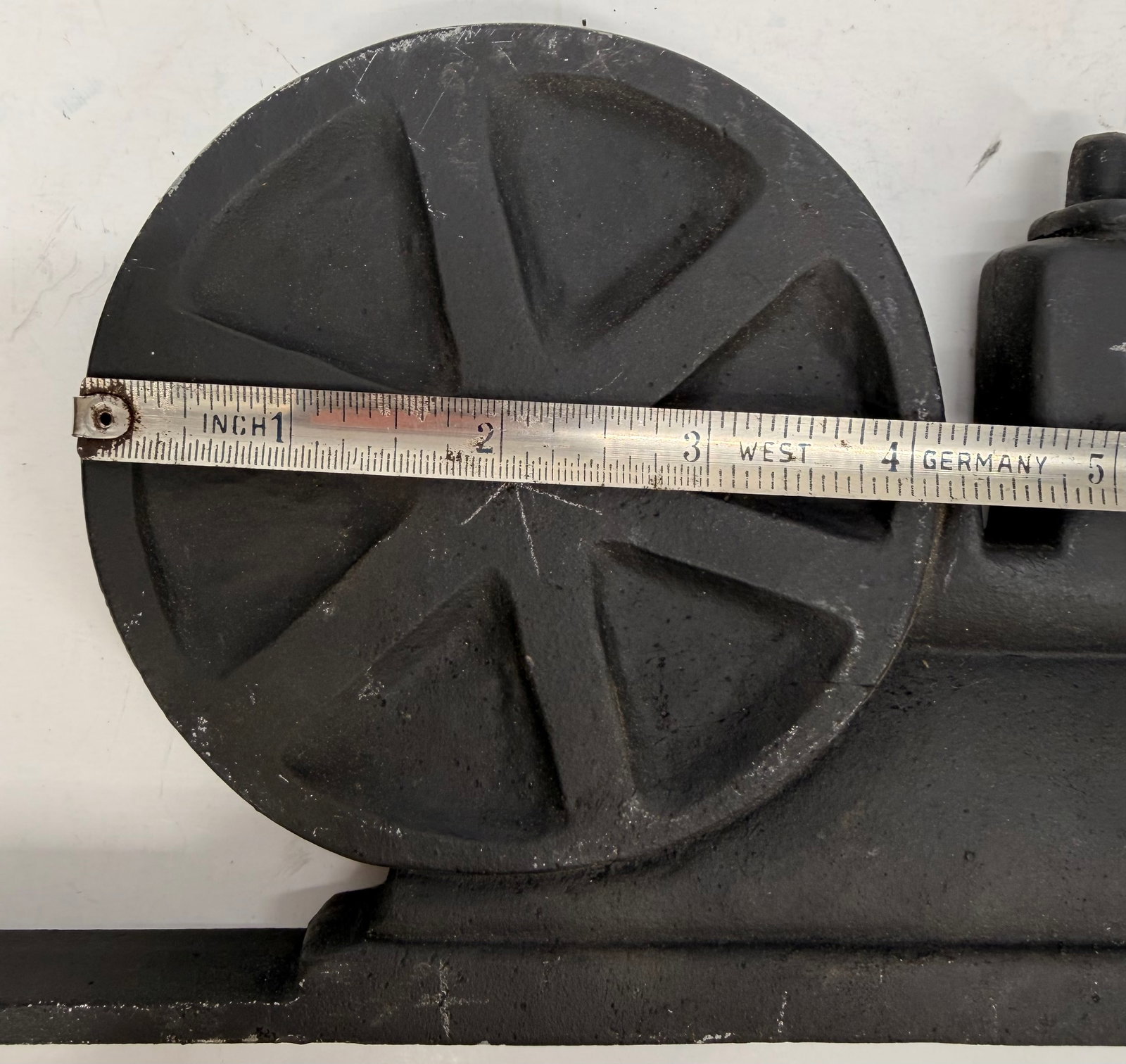 Antique Cast Iron Stationary Engine Model - 7