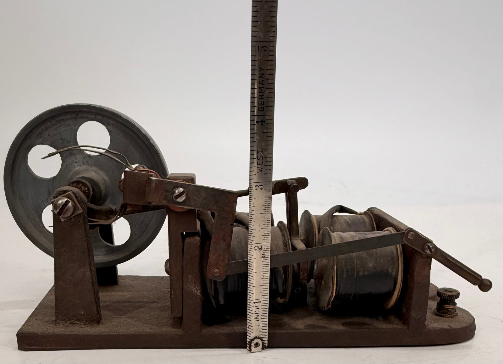 Antique Electric Toy Motor Engine - 8