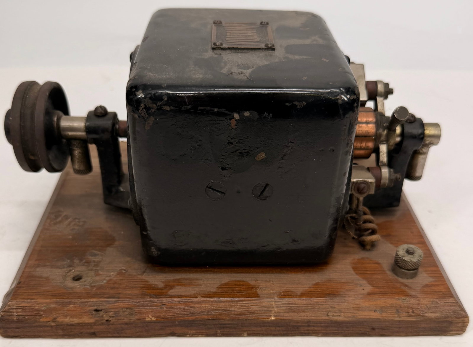 Antique Voltamp Electric Motor (1 of 8)
