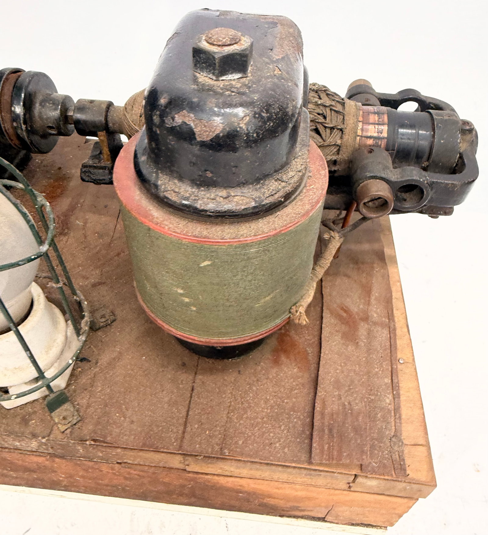 Antique Hand Crank DC Dynamo Teaching Machine - 2
