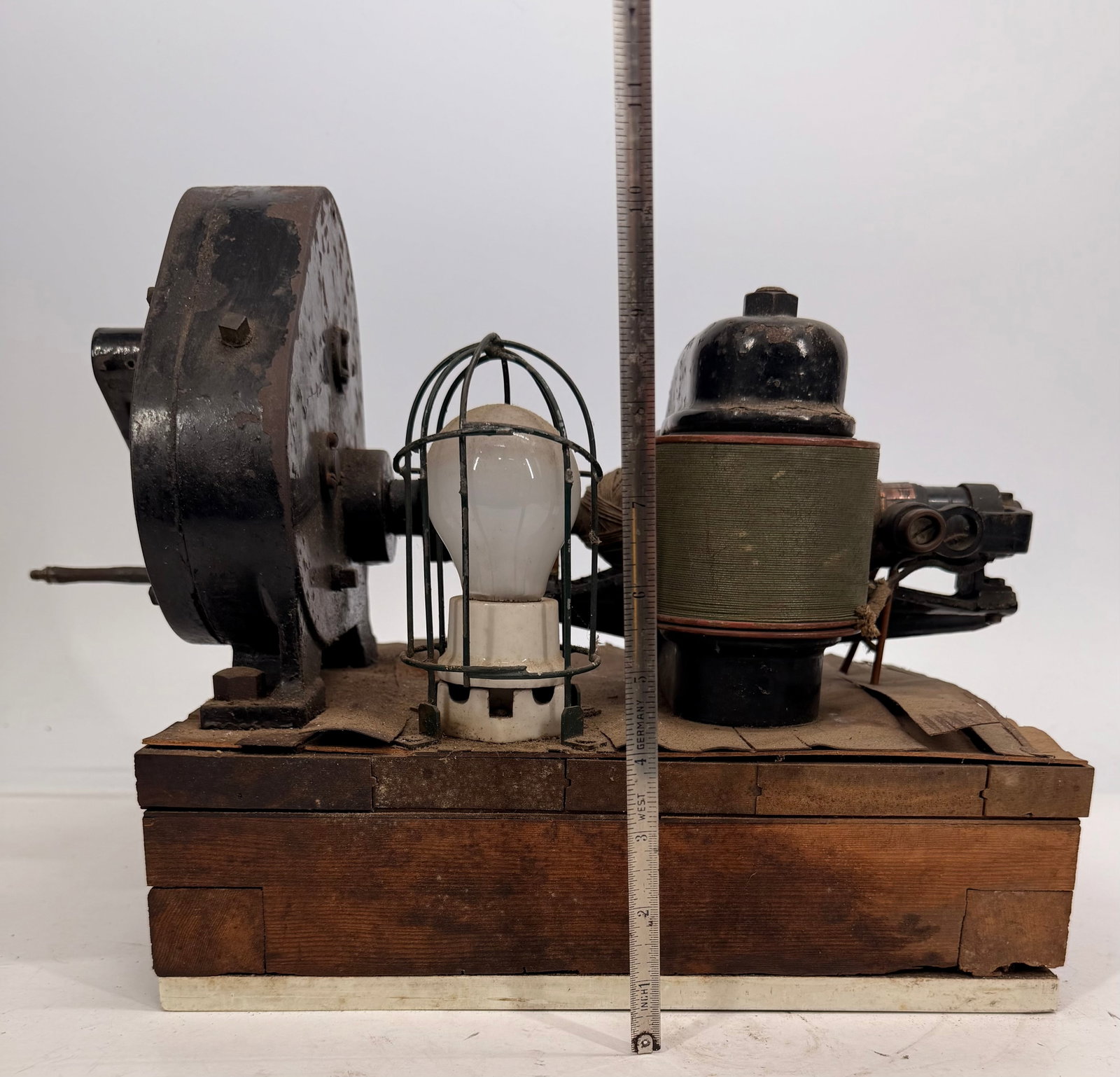 Antique Hand Crank DC Dynamo Teaching Machine - 8