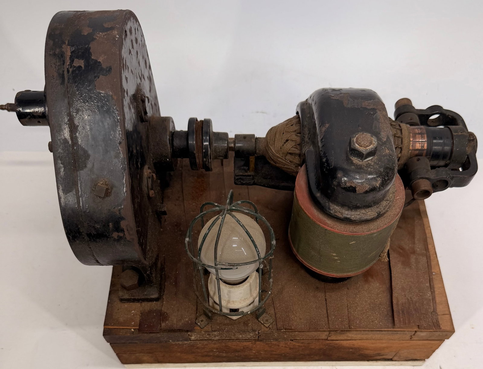 Antique Hand Crank DC Dynamo Teaching Machine - 9