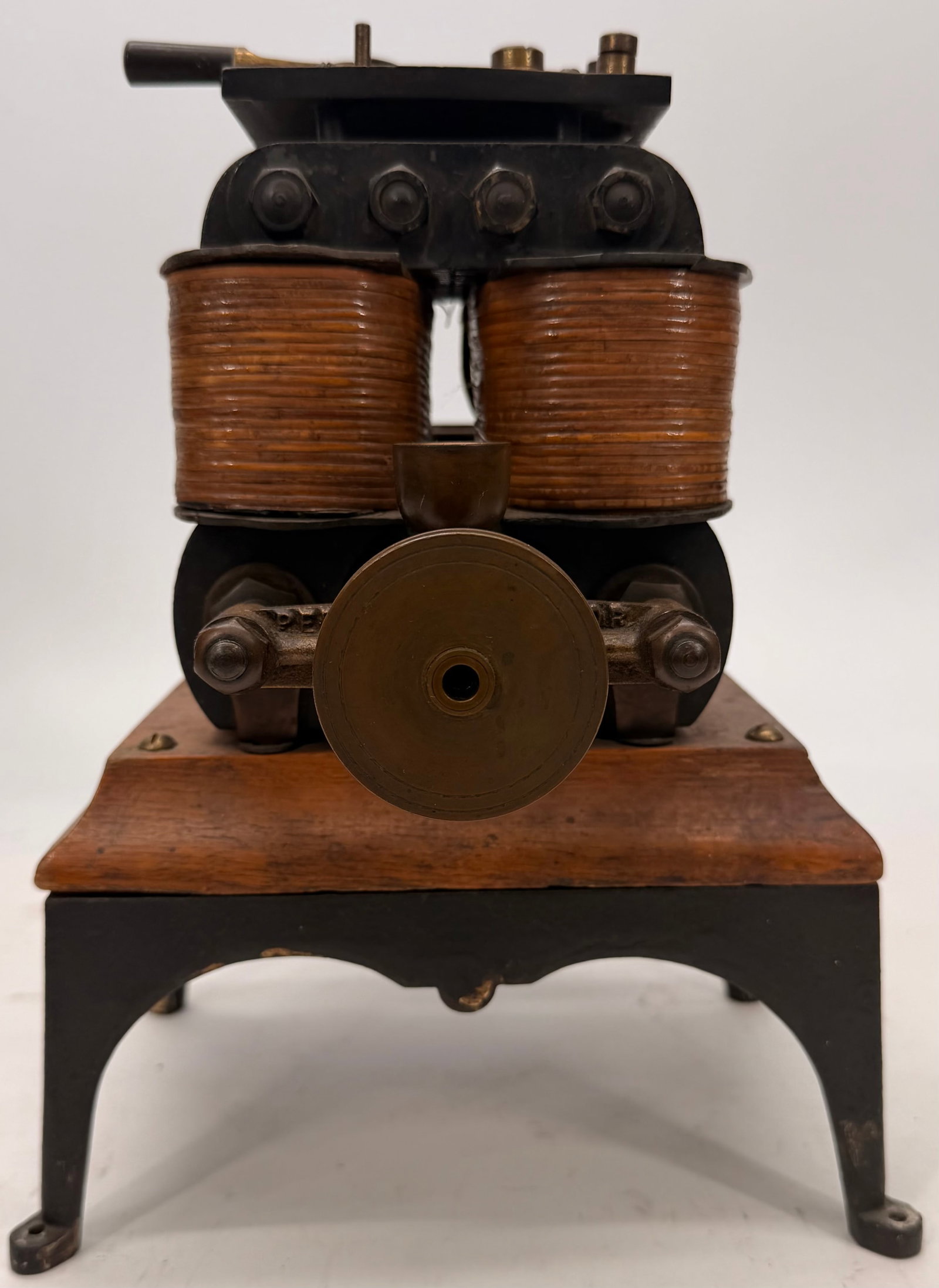 Antique Perret Patent Bipolar DC Dynamo Motor (1 of 9)