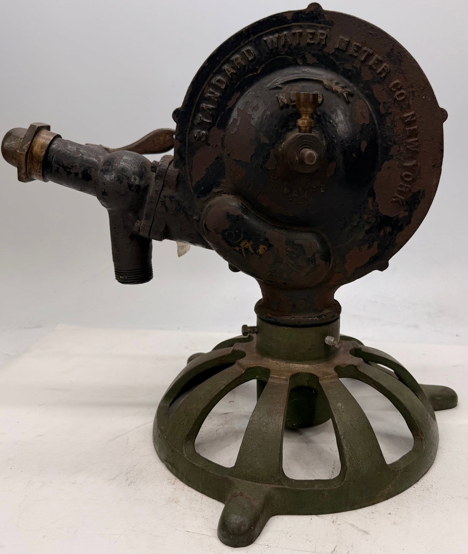 Antique Standard Water Meter Co Sprinkler (1 of 11)