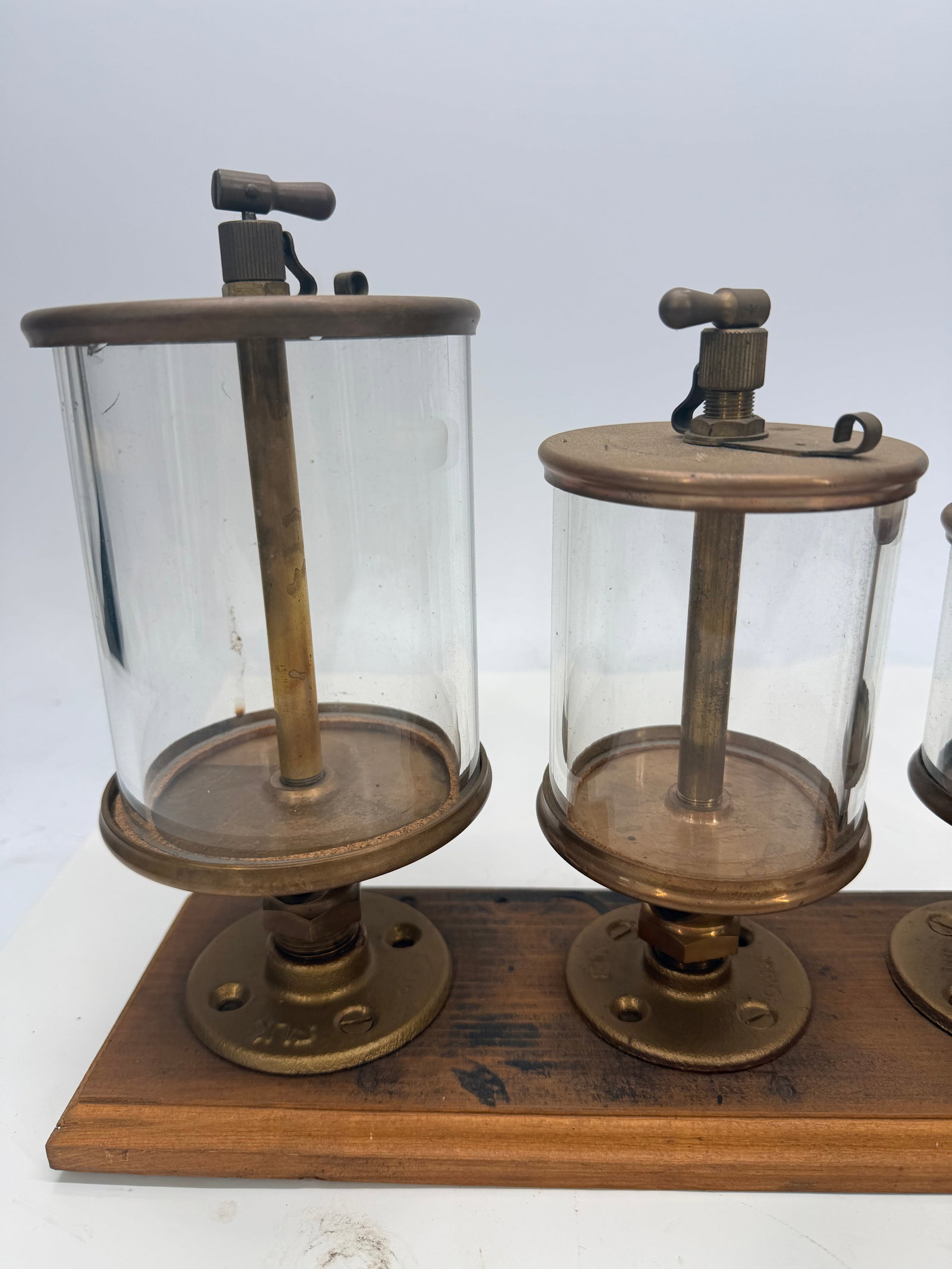 Lunkenheimer Sentinel Steam Engine Oiler Display Set - 3