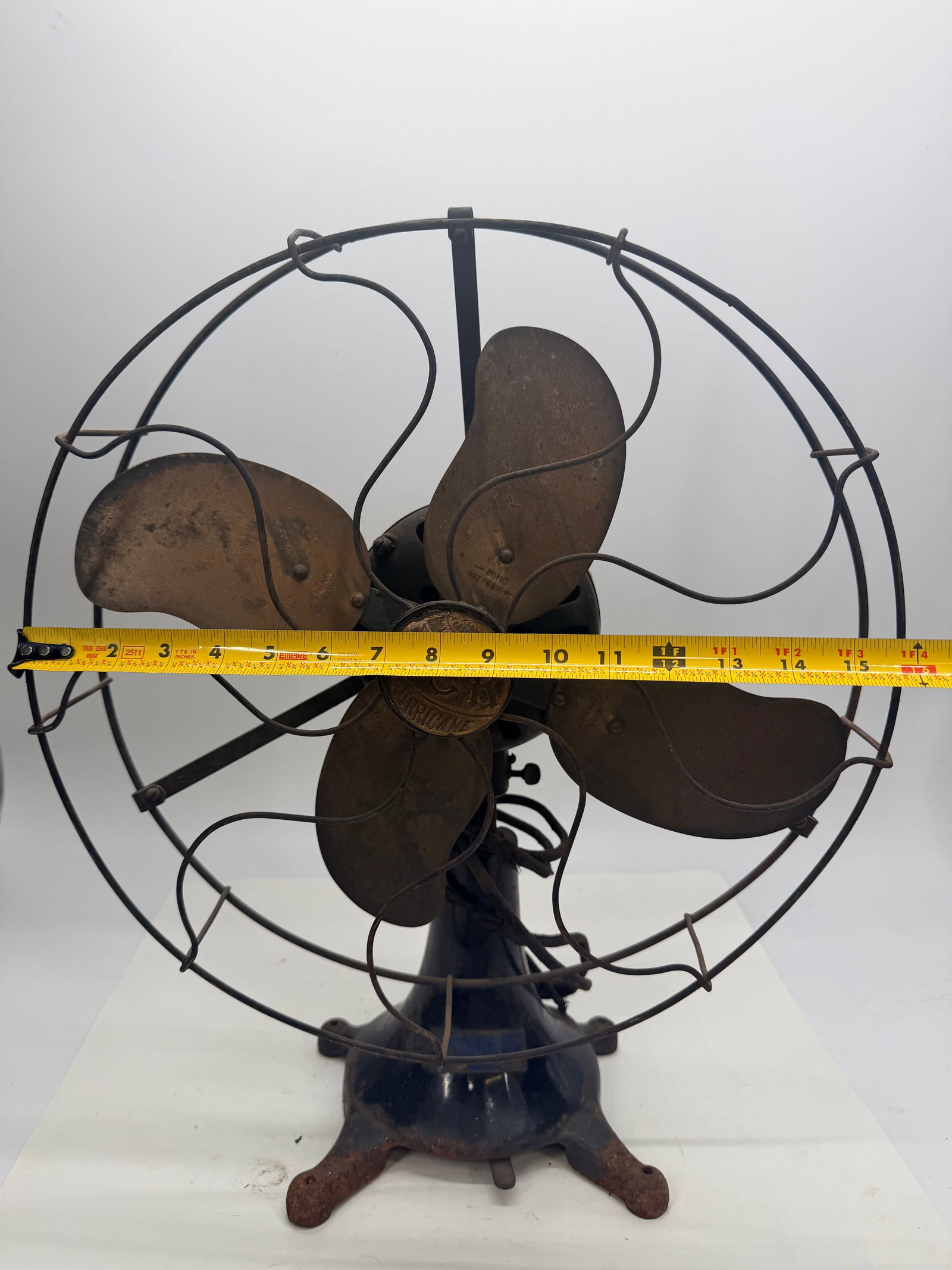 ECK Hurricane Universal Fan - 12