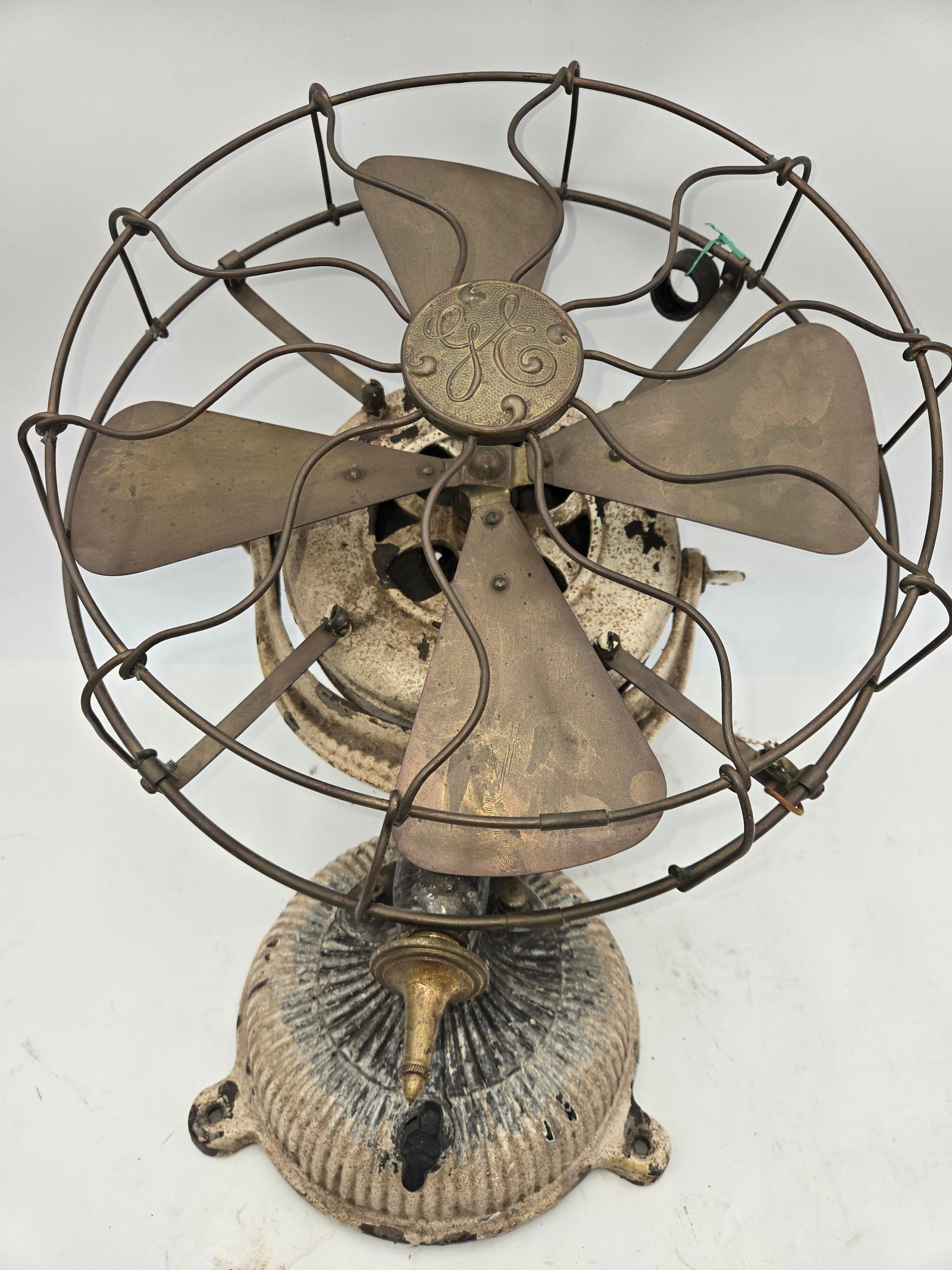 Antique General Electric (GE) wall electric fan (1 of 7)