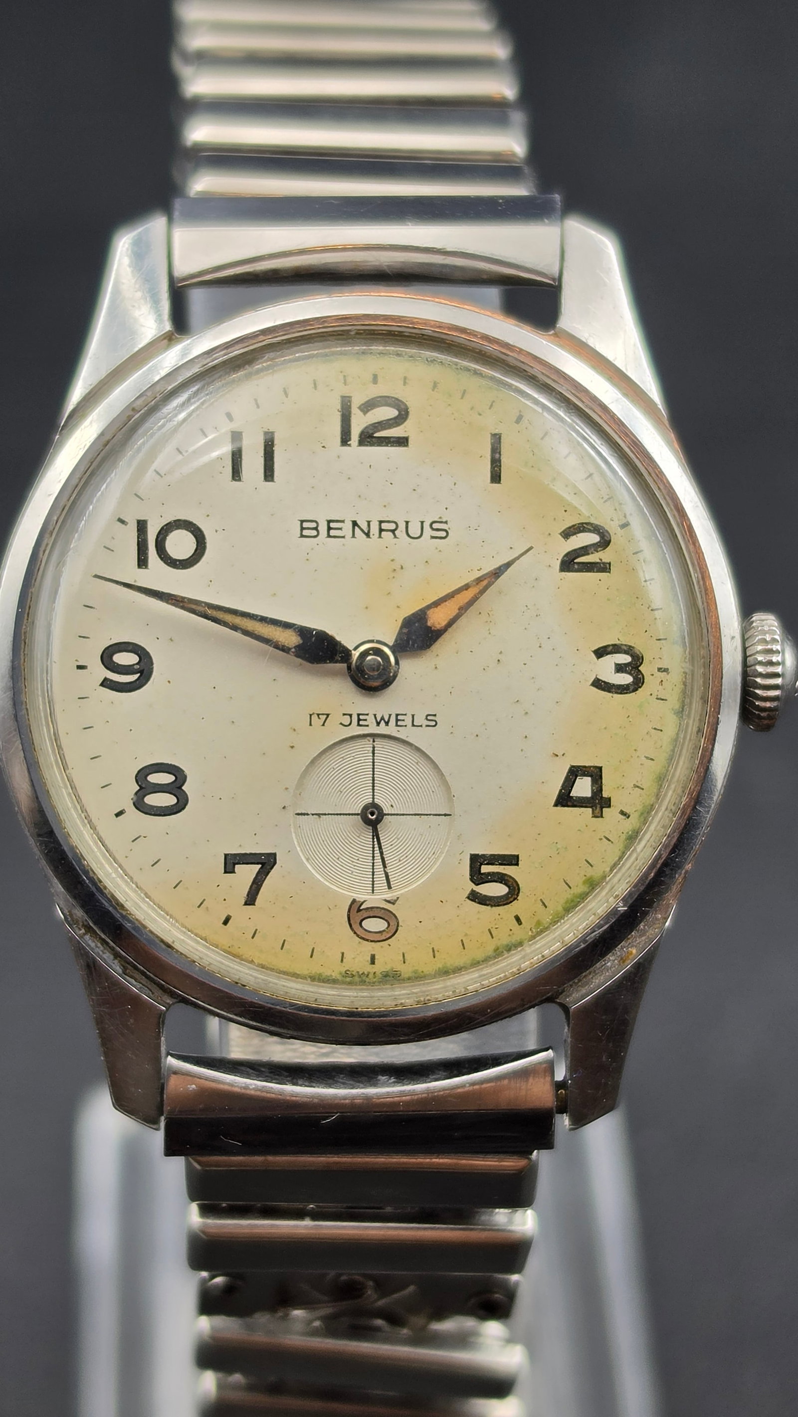 1950s Benrus Stainless Steel Manual Wind Wristwatch Model DN2A 17 Jewels 33mm
