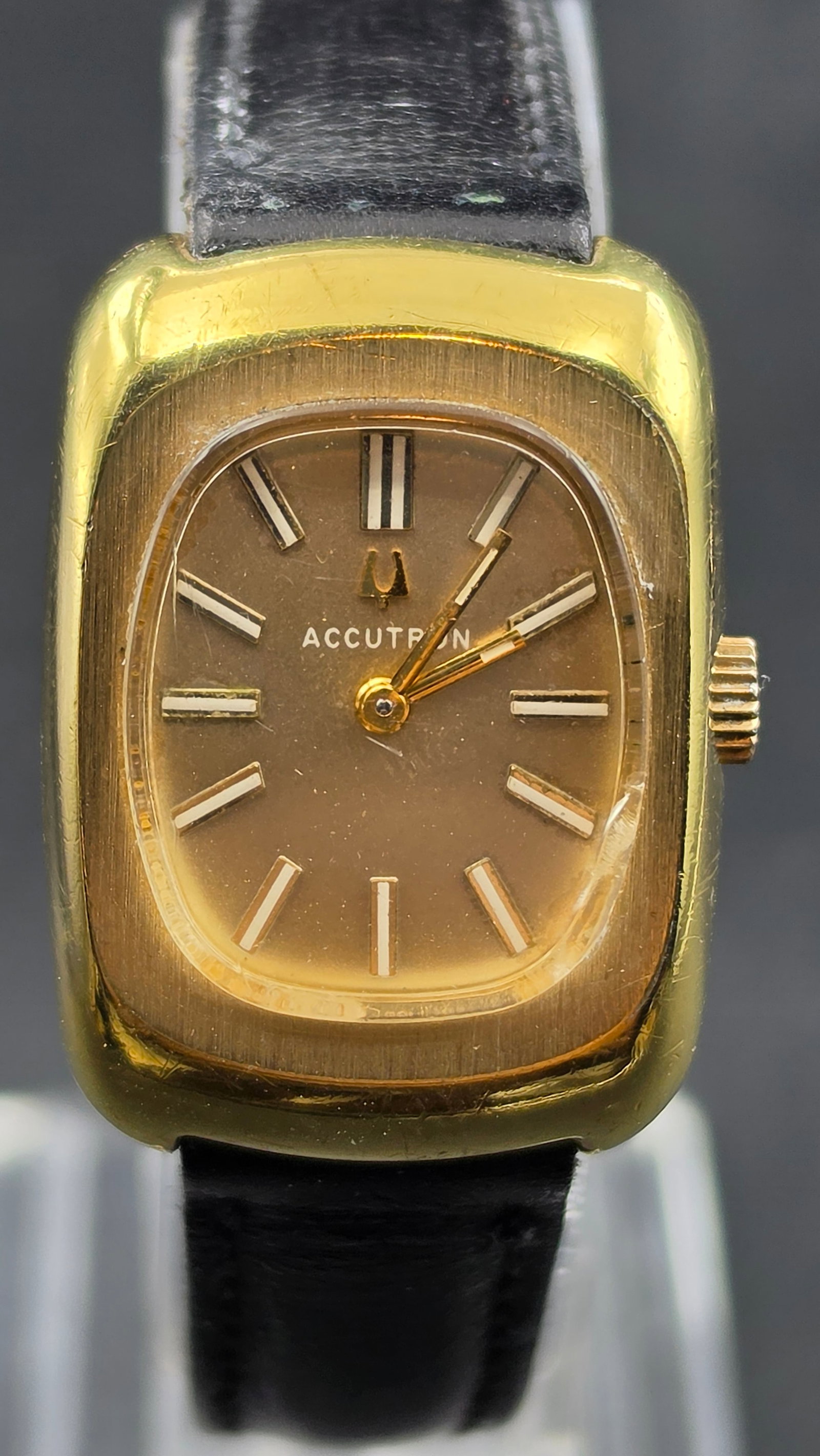 Vintage 1973 Bulova Accutron Ladies Tuning Fork Watch Gold Electroplate Cushion Case New Battery Run