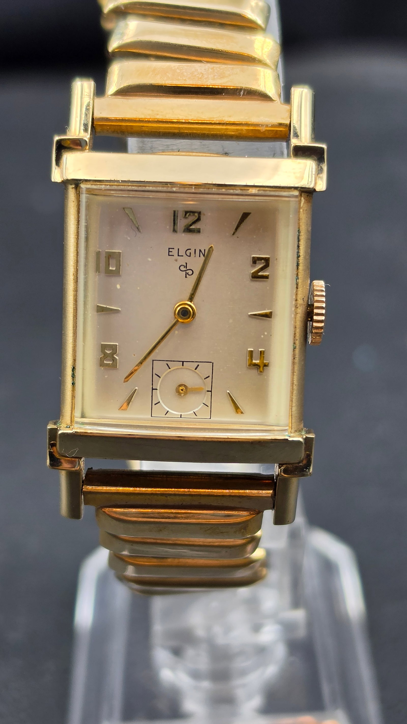 Elgin DuraPower 673 17 Jewel Mens Wristwatch, 1950s, 10K Gold Filled Case, Original Belvidere Box