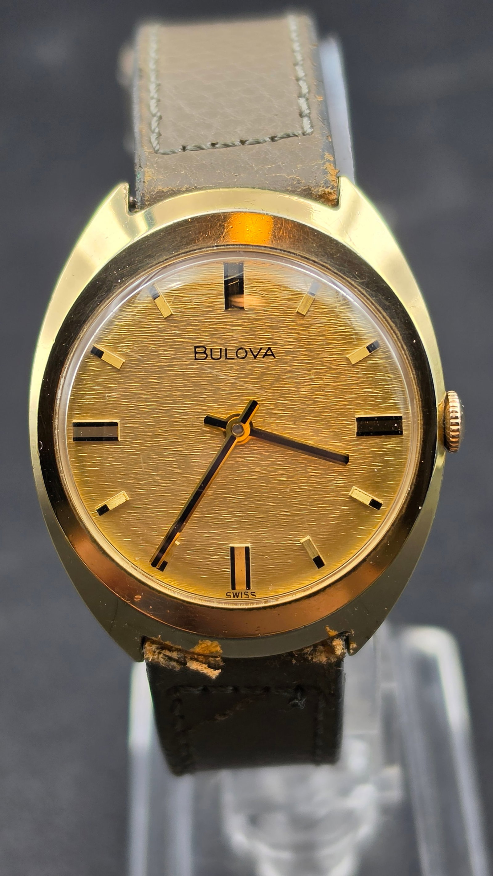 Vintage Bulova 17 Jewel Wristwatch, Gold Electroplate Case, Textured Dial, 1960s (1 of 9)
