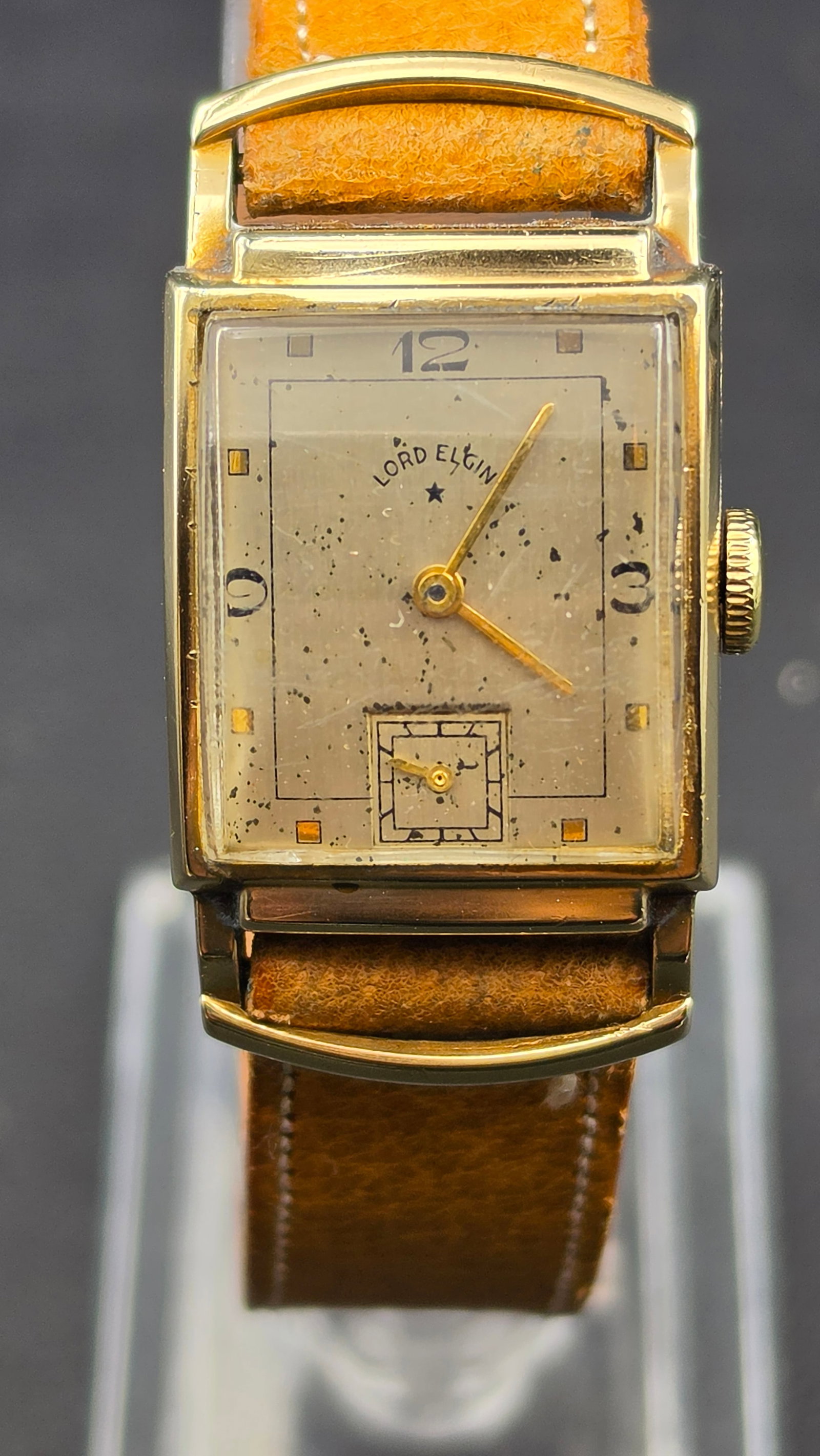 Circa 1946 Lord Elgin Grade 559 21 Jewel Rectangular Wristwatch 14K Gold Filled (1 of 11)