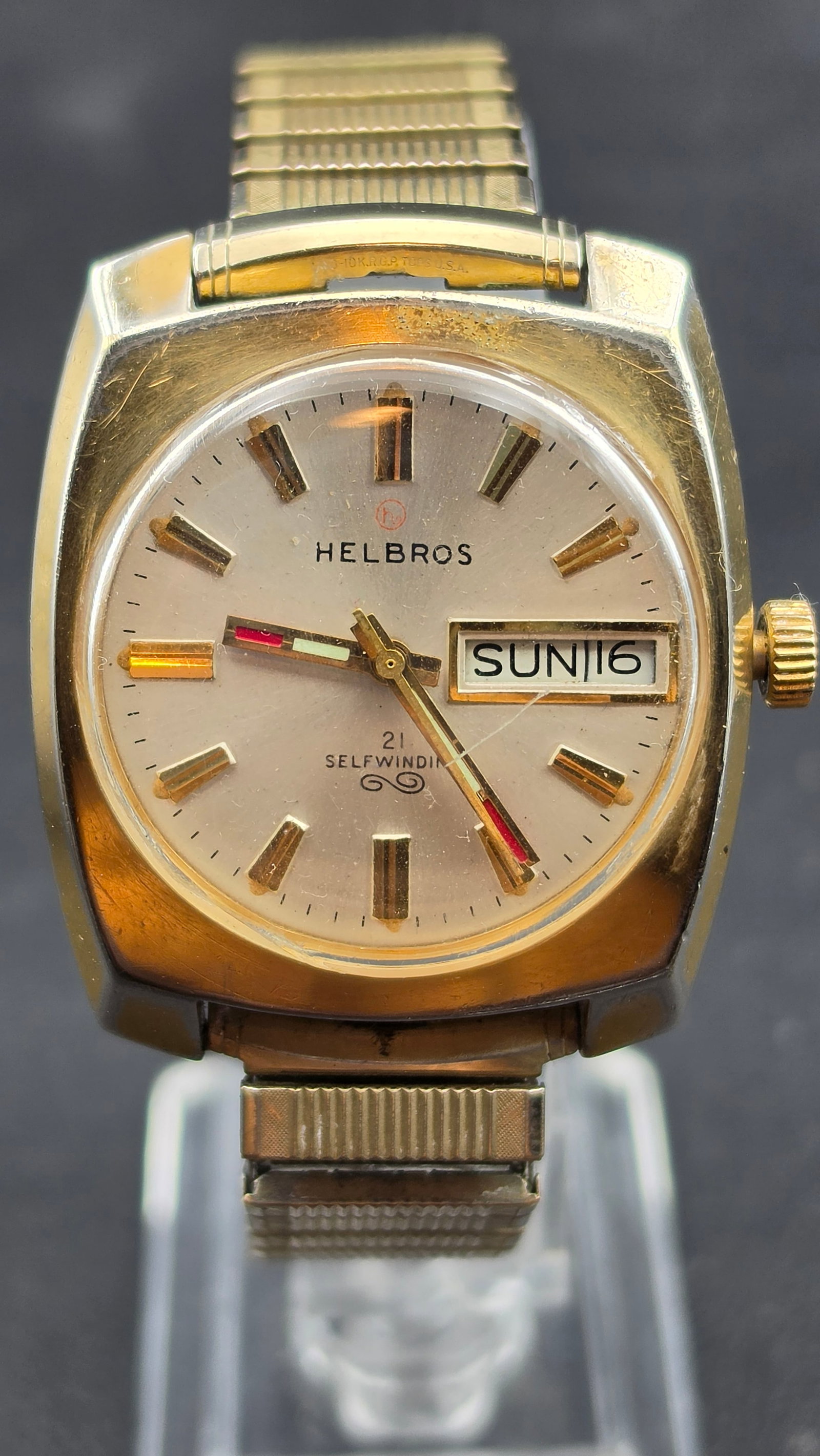 1970s Helbros 21 Jewel Selfwinding Day-Date Wristwatch Cushion Case (1 of 9)