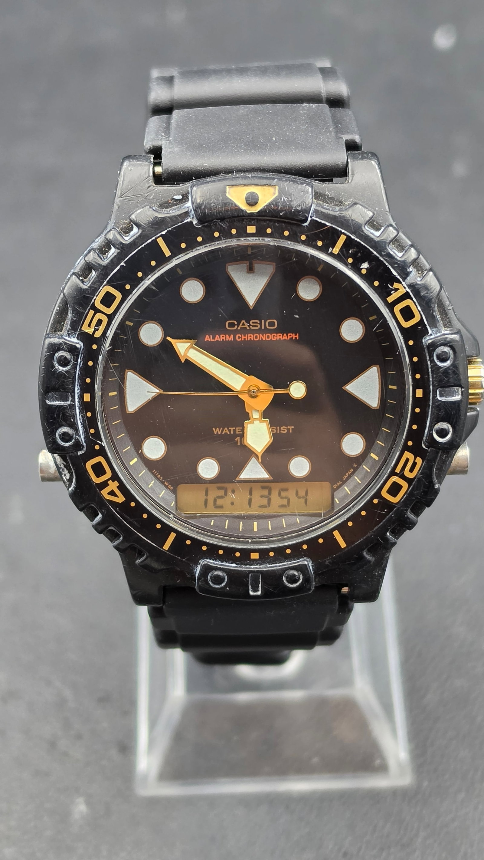 Vintage Casio AQ-110 Module 740 Alarm Chronograph Diver Style Watch New Battery (1 of 10)