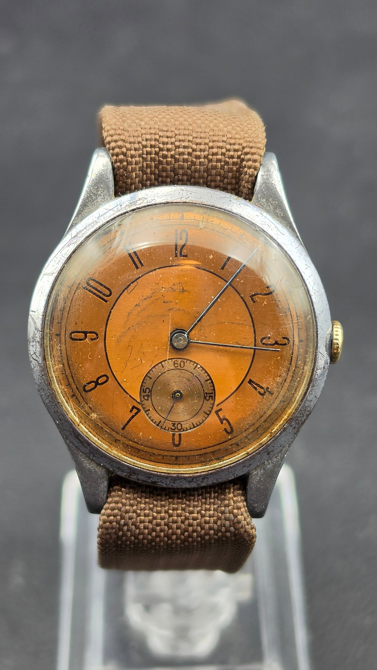 Vintage Unbranded Manual Wind Mens Wristwatch Chrome Case Subsidiary (1 of 9)