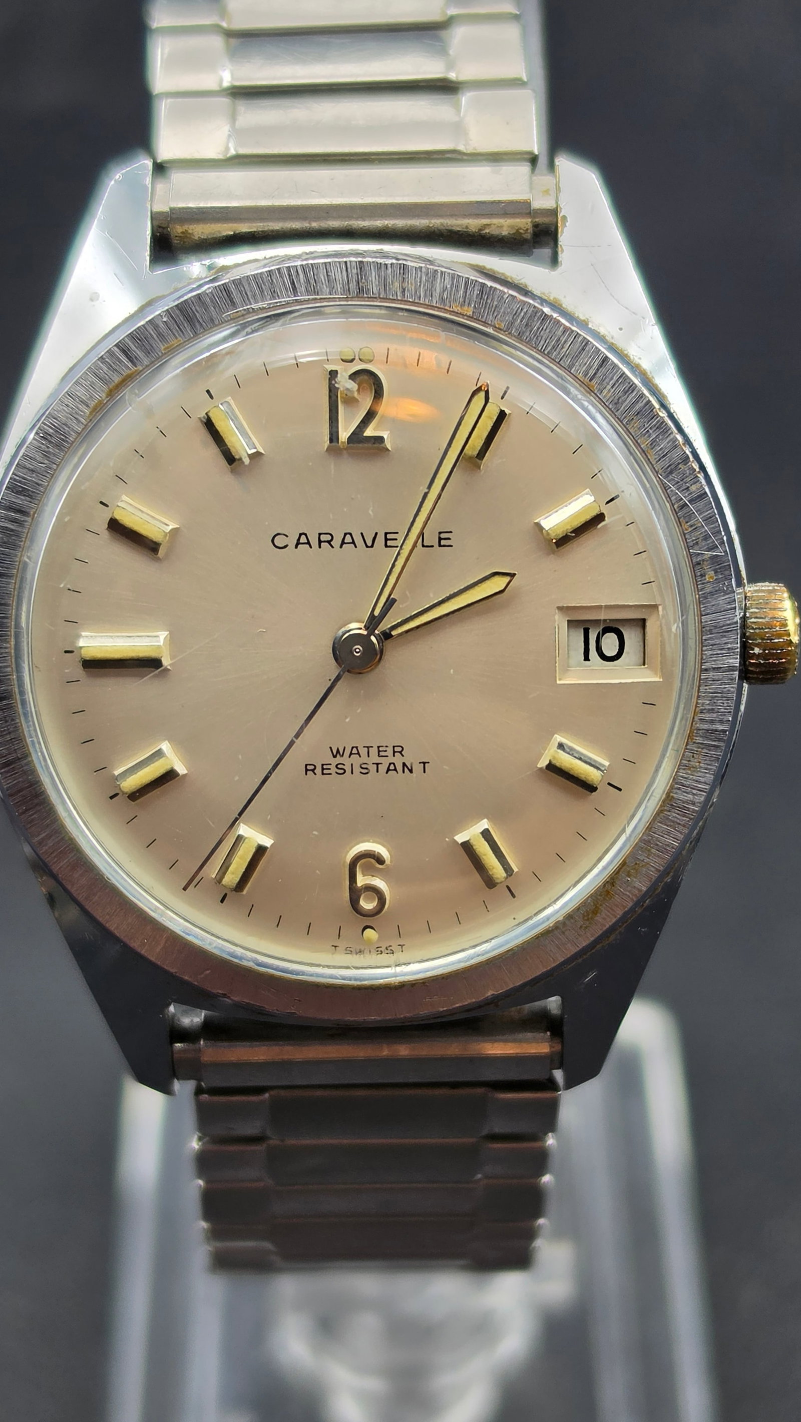 Vintage 1970s Caravelle by Bulova Men's Manual Wind Watch 17 Jewel Caliber 11UECD Date Window Stainl