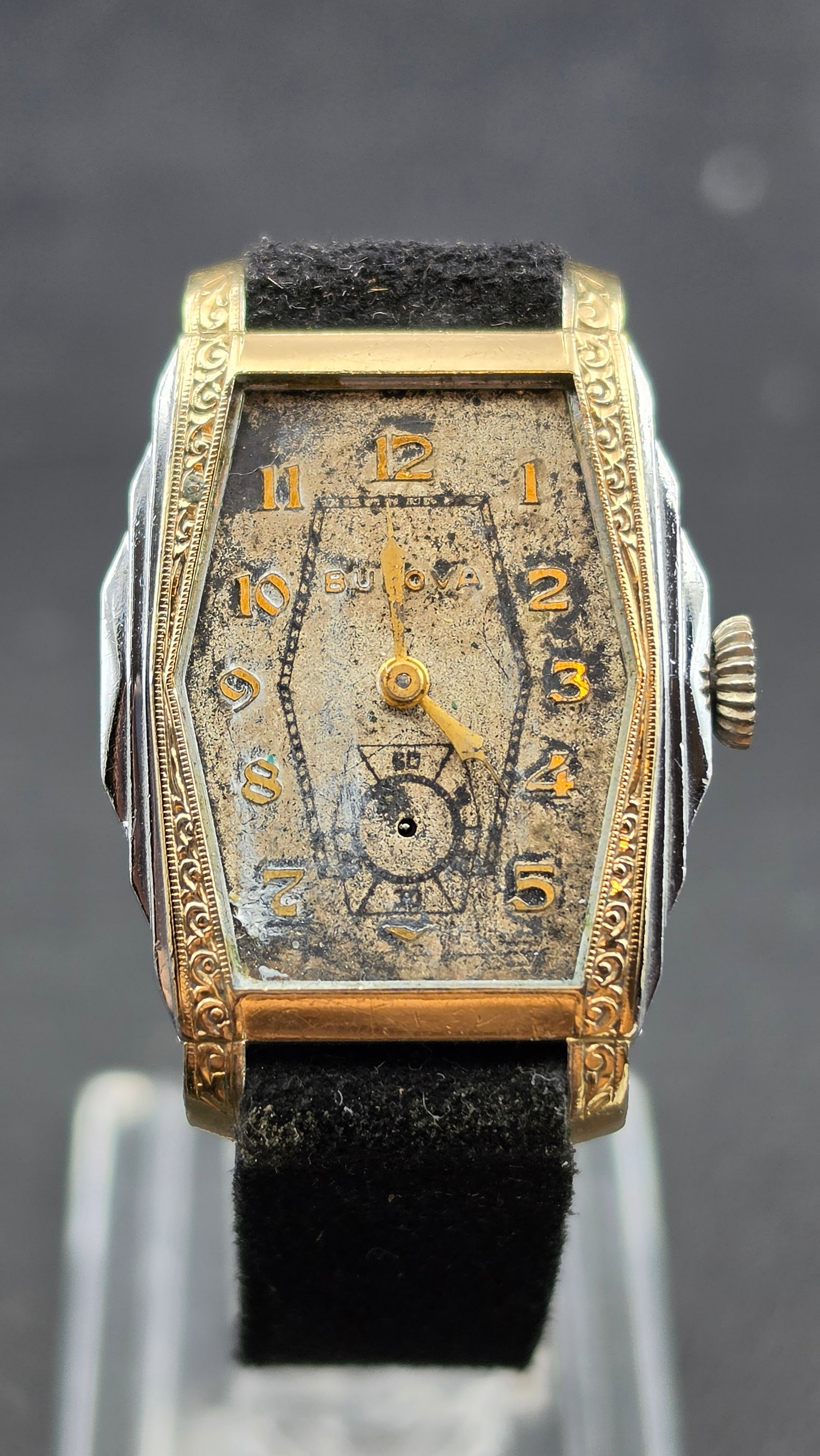 Antique 1930s Bulova Art Deco Tonneau Watch Gold Trim Engraved Case 15 Jewel Caliber 10AN