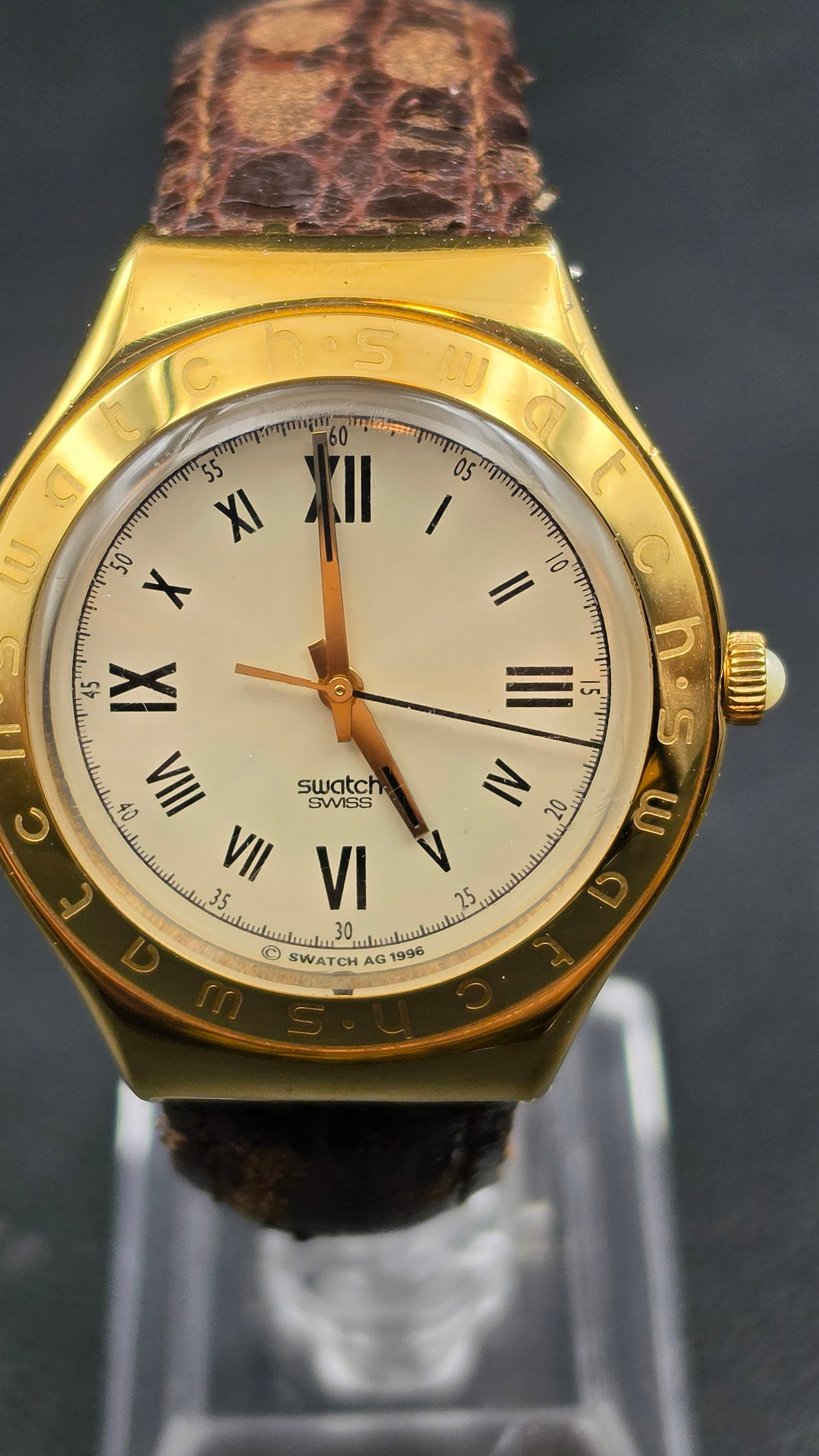 Swatch Irony Gold Tone Roman Numeral Watch 1996 (1 of 10)
