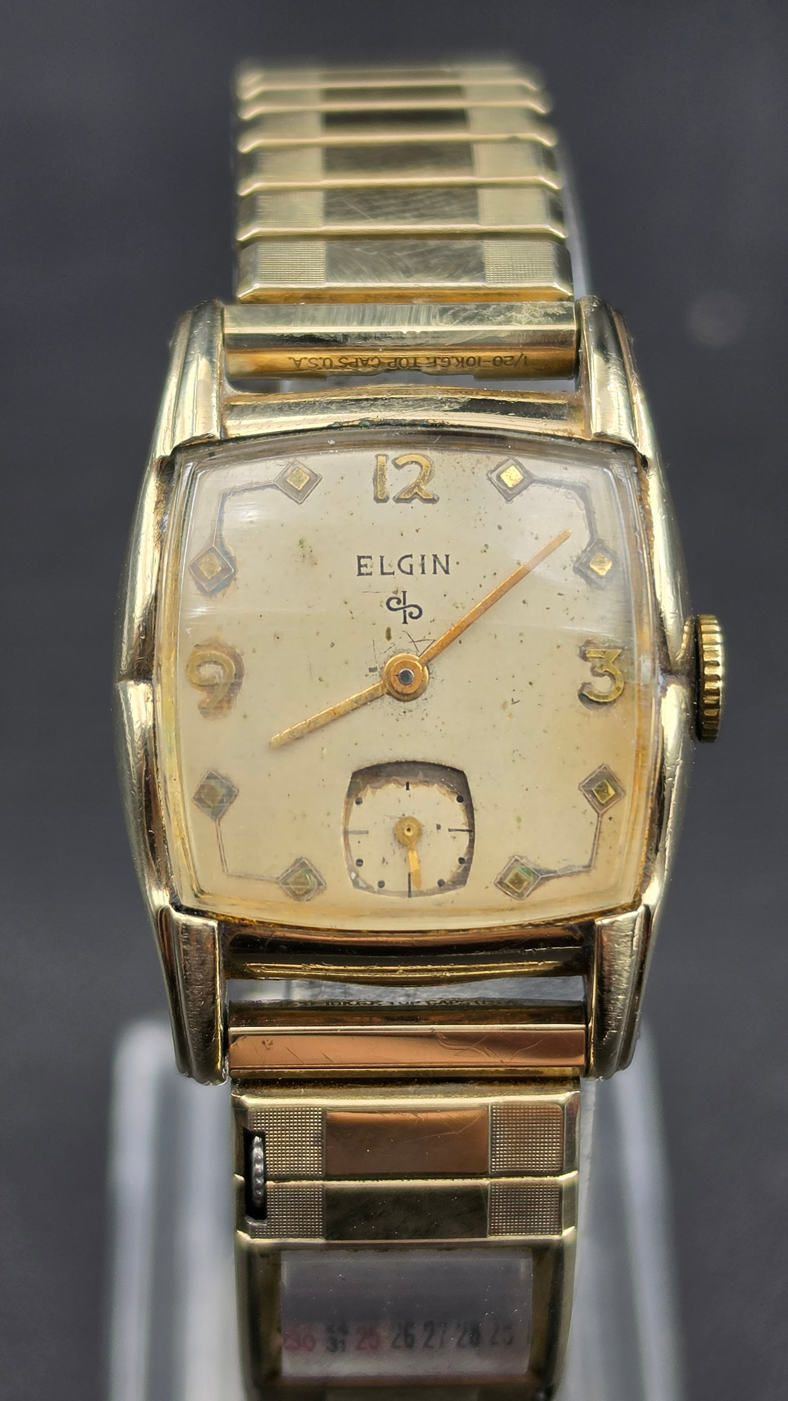Vintage Elgin Durapower Watch 17 Jewels Grade 683 Gold Filled Tonneau Case with Speidel Perpetual Ca (1 of 12)