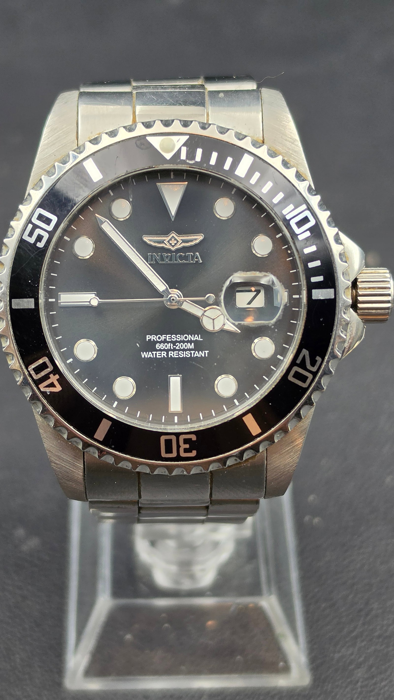 Invicta Pro Diver Model 33266 Mens Black Dial Stainless Steel Diver Watch 42mm Quartz (1 of 10)