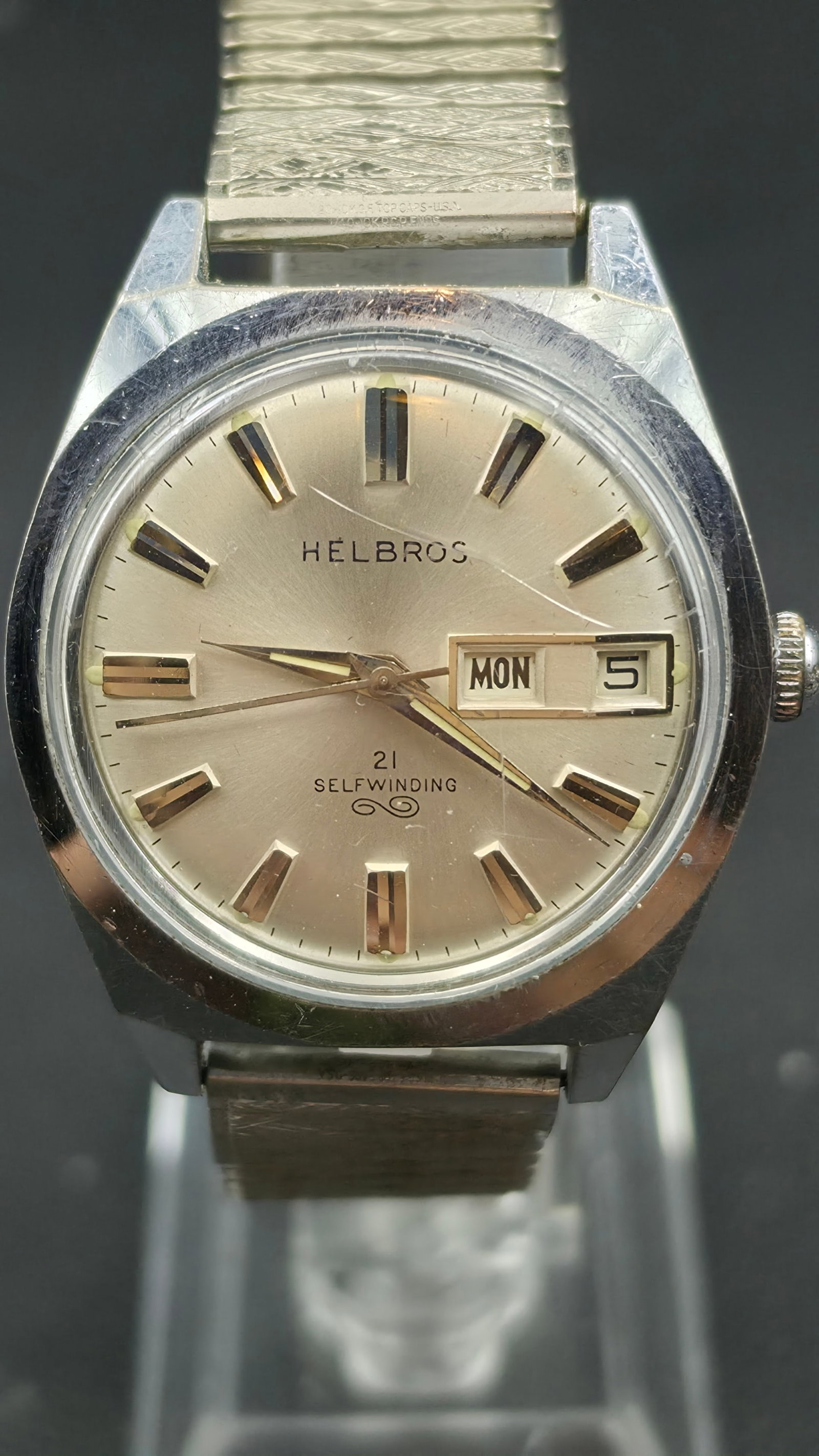Vintage 1960s Helbros Selfwinding Automatic Watch 21 Jewels Day Date Stainless Steel 35mm: This is a vintage Helbros Selfwinding automatic wristwatch with a 21 jewel movement, marked PATENTED PUW 1343 on the movement bridge. The stainless steel case measures approximately 35.4mm across excl
