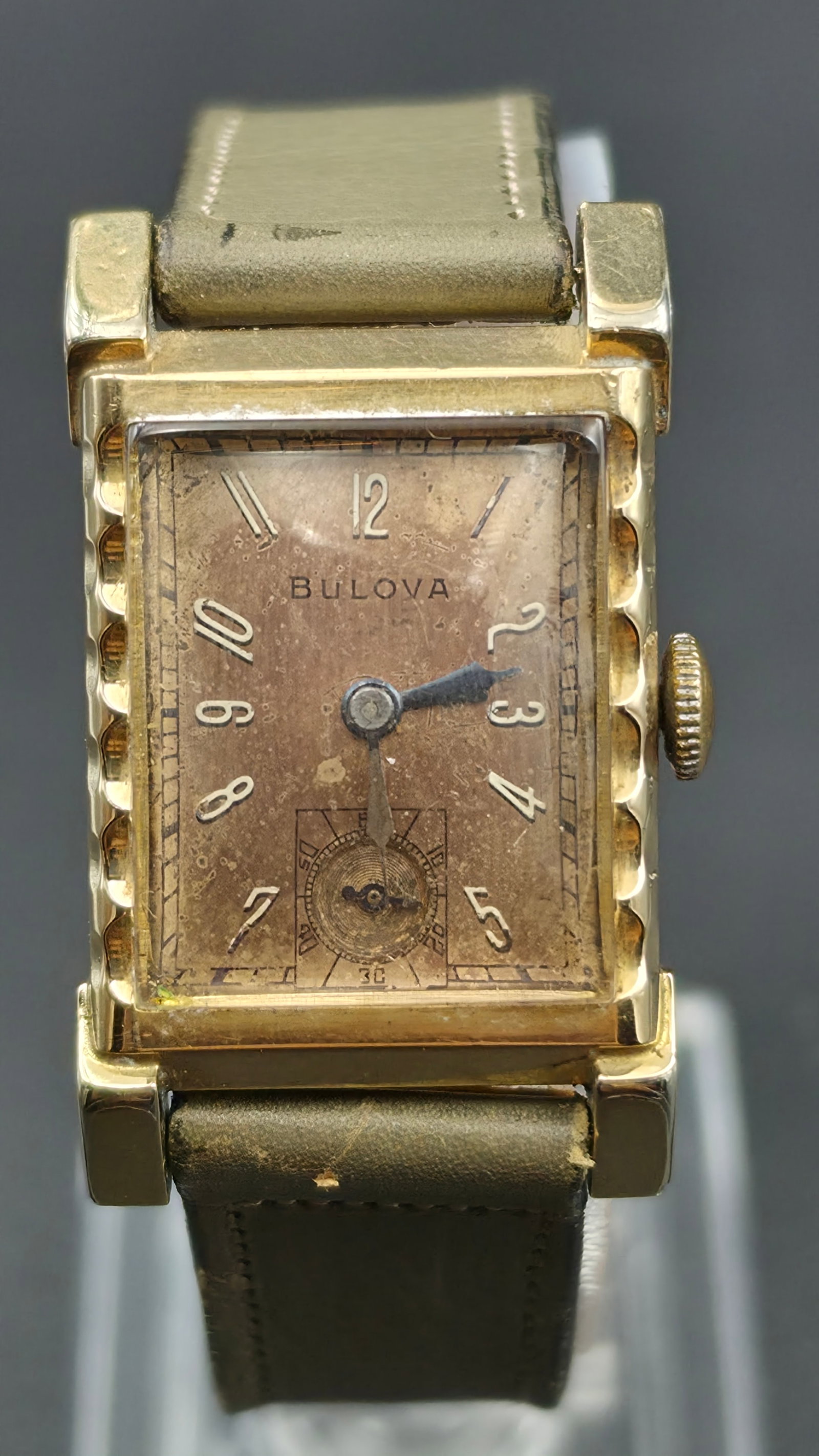 Vintage 1940s Bulova 21 Jewel Art Deco Rectangular 10K Gold Filled Mens Watch (1 of 11)