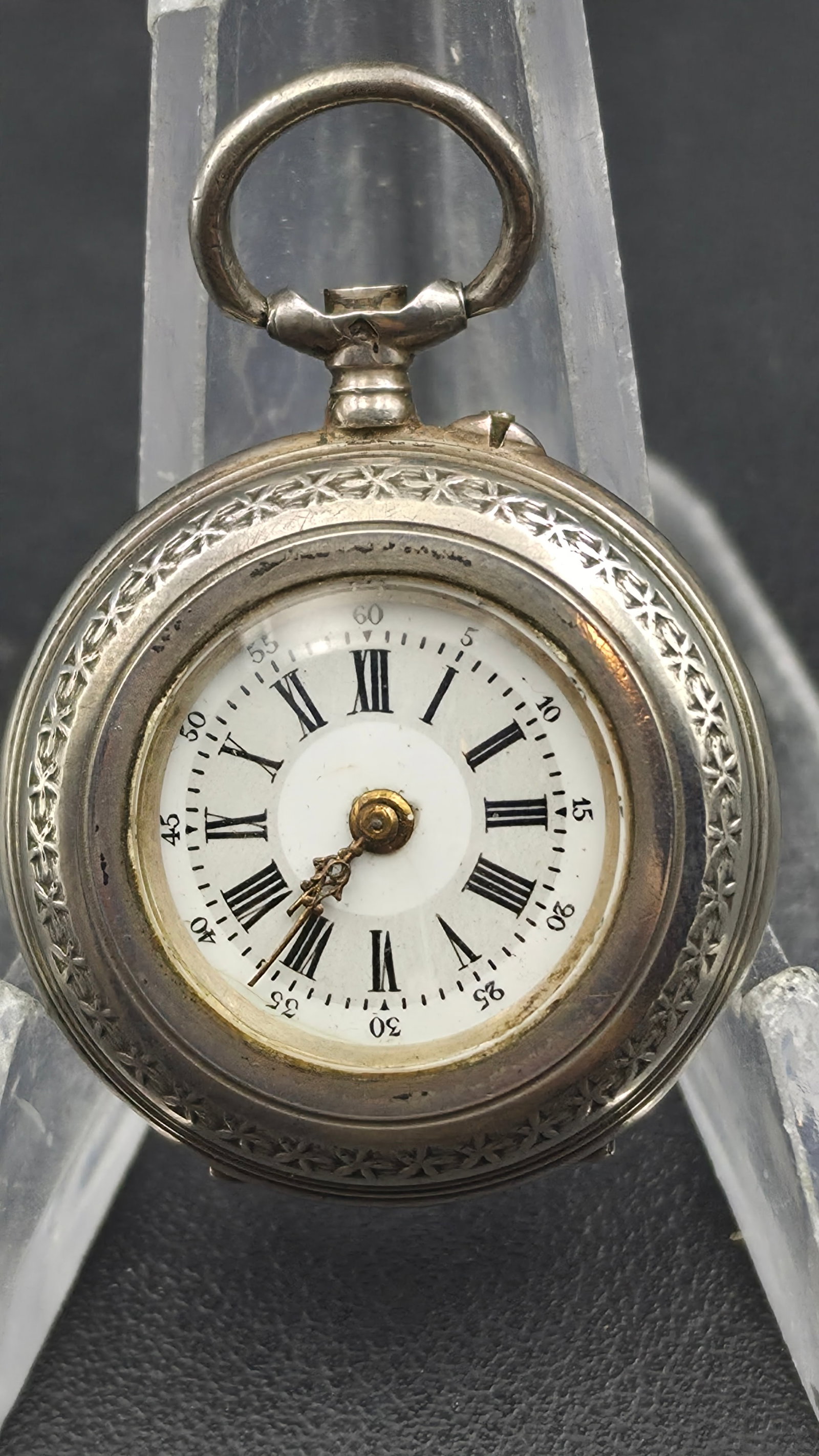 Antique Silver Ladies Fob Pocket Watch, Engraved Case with Vacant Cartouche, Roman Numeral Dial, 32m (1 of 11)