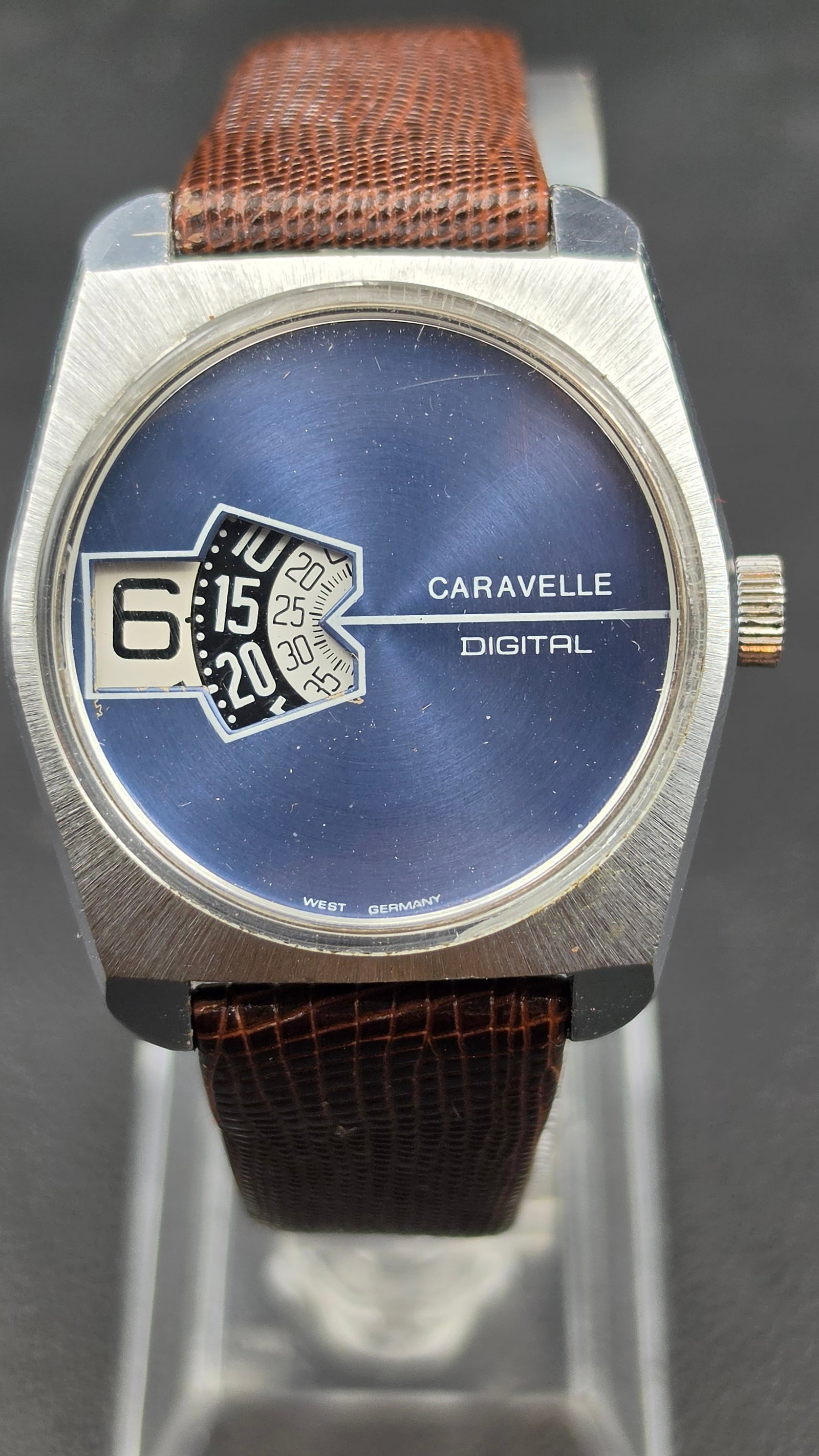 Caravelle by Bulova Digital Jump Hour Watch Blue Dial West Germany 1970s (1 of 11)