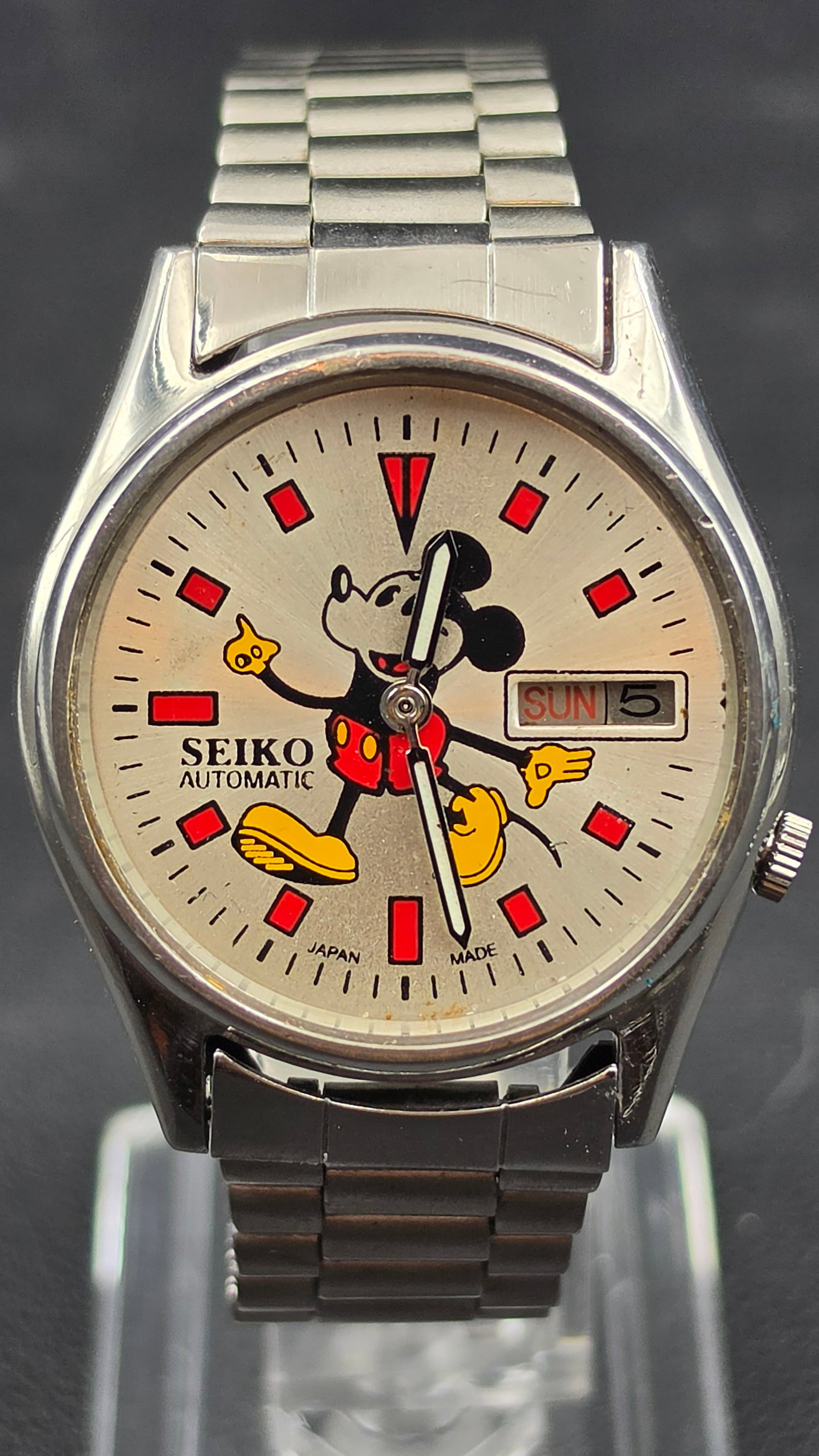 Vintage Seiko 7019-8190 Automatic Day-Date Watch with Mickey Mouse Dial Running (1 of 10)